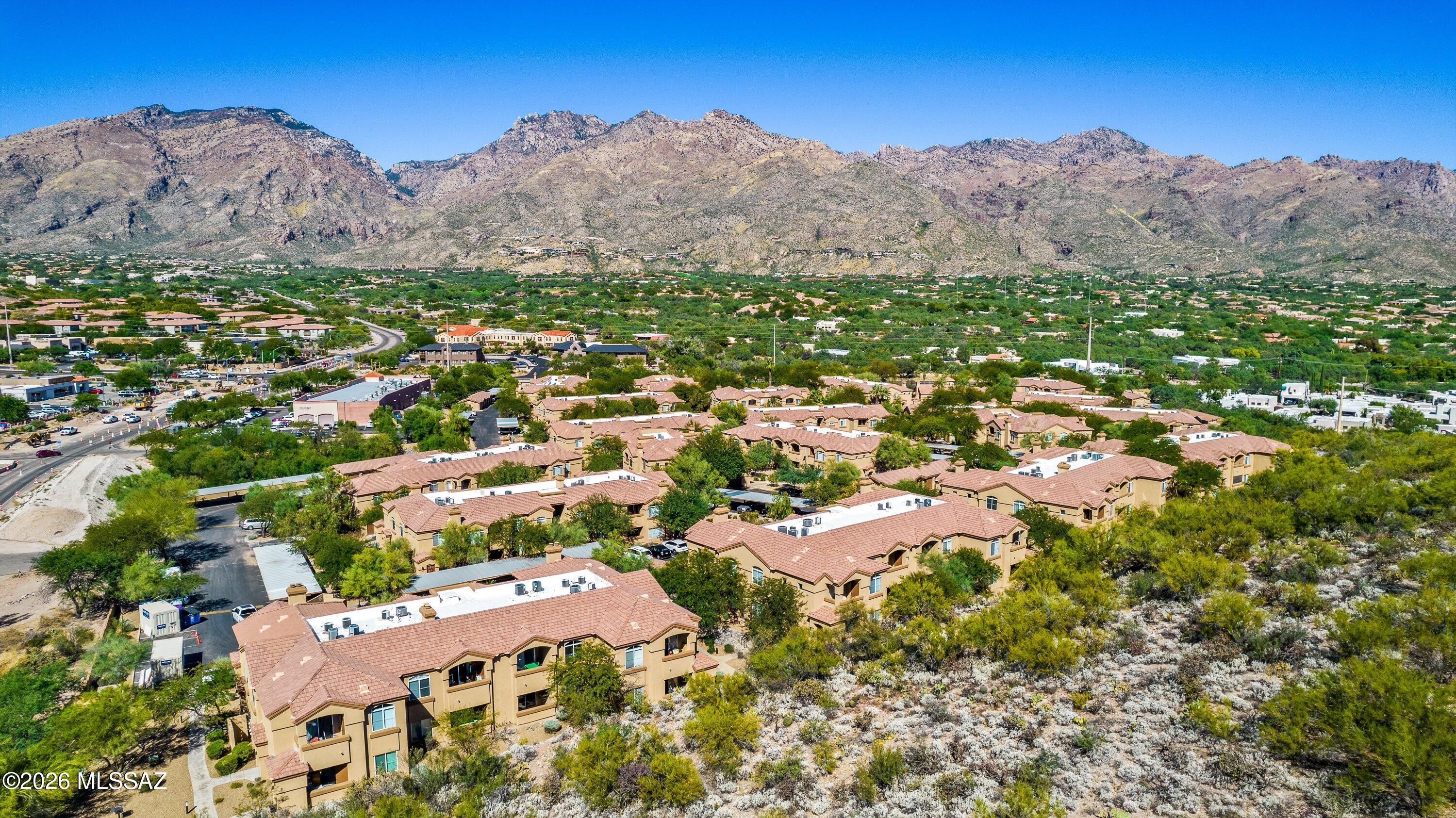 Pinnacle Canyon Condominium - Residential