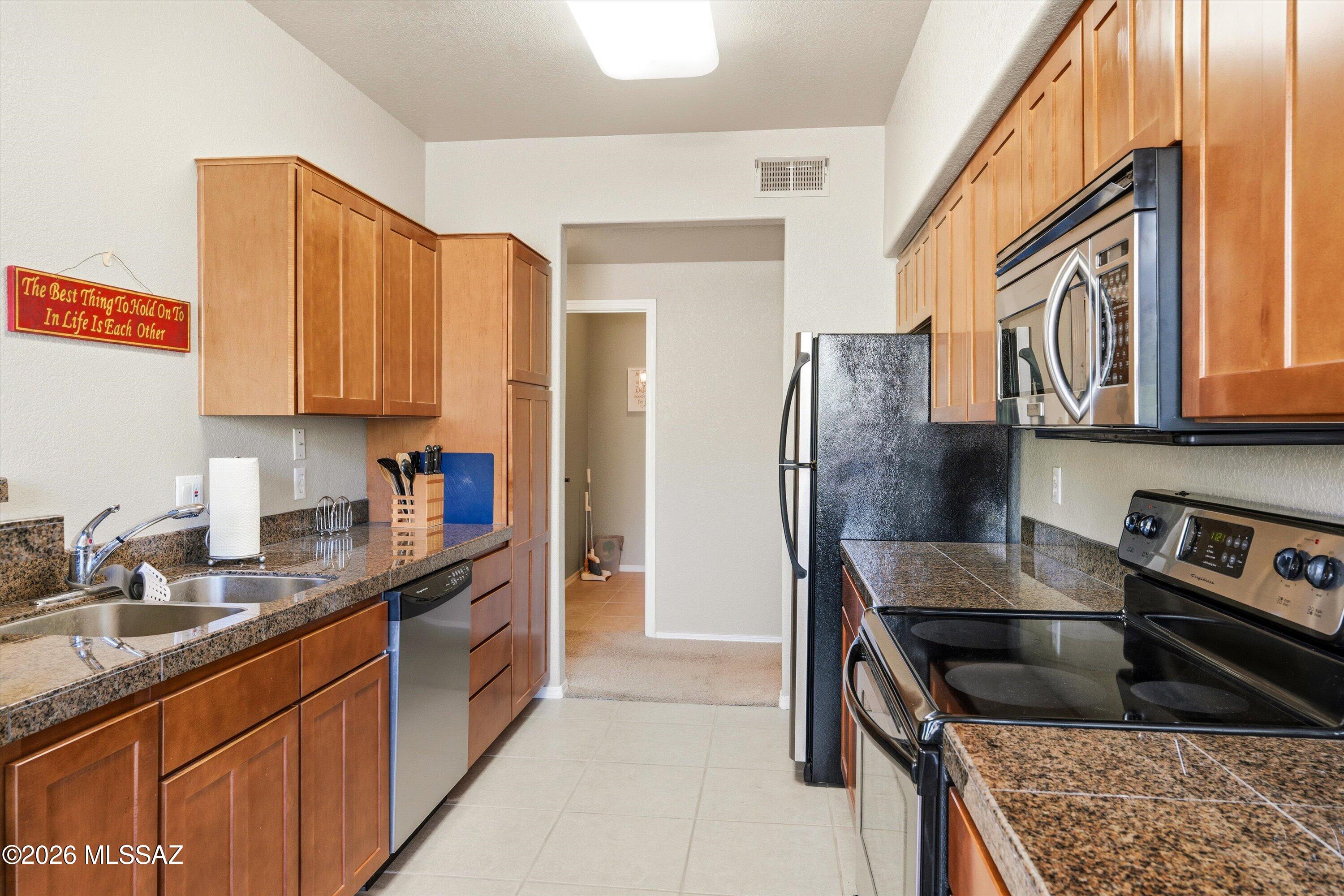 Pinnacle Canyon Condominium - Residential
