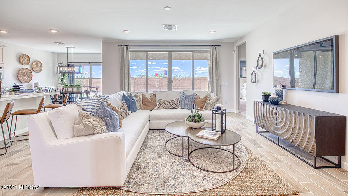 Saguaro Bloom 7A - Residential