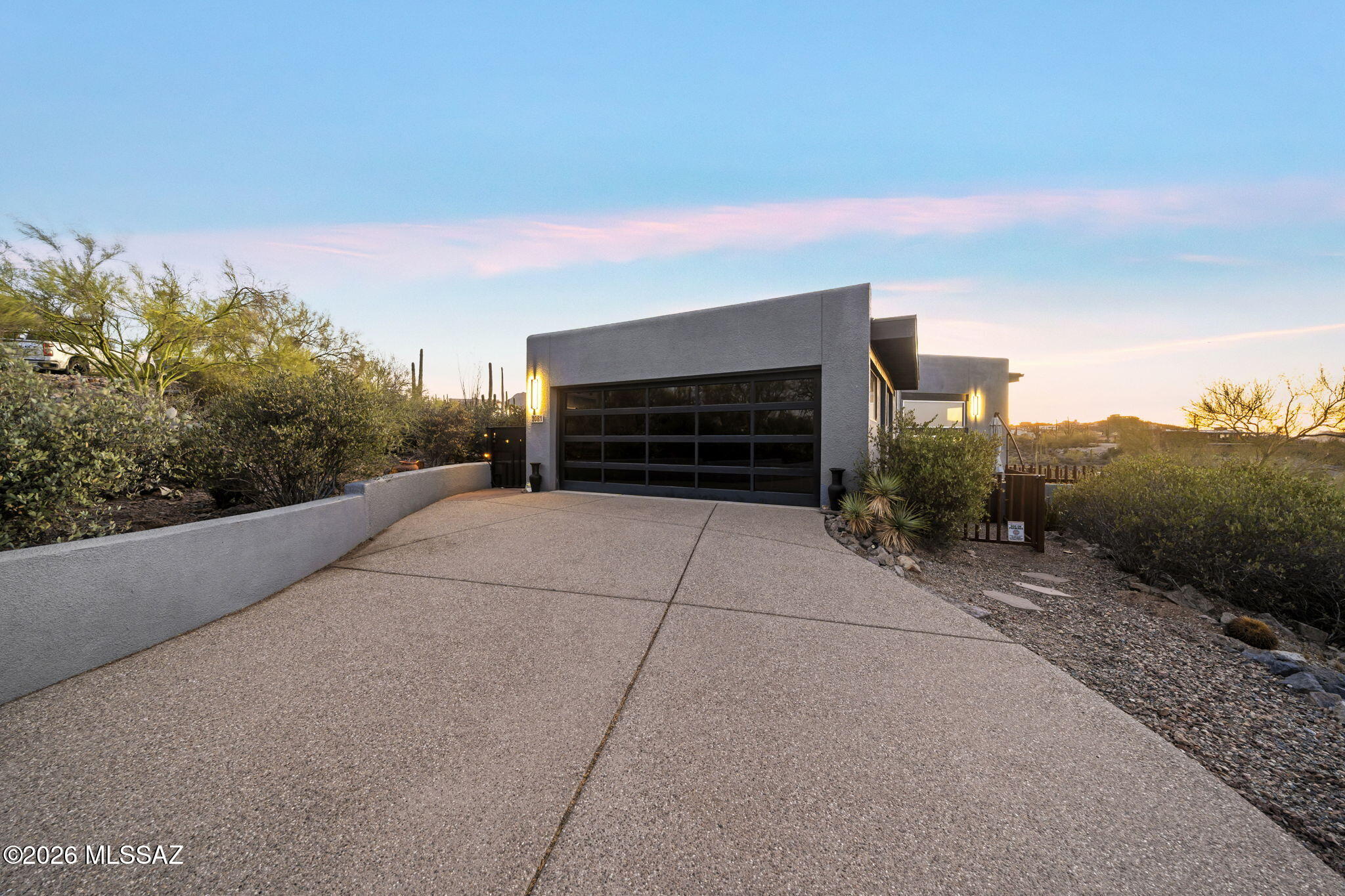 Vista De La Sierra De Dios - Residential