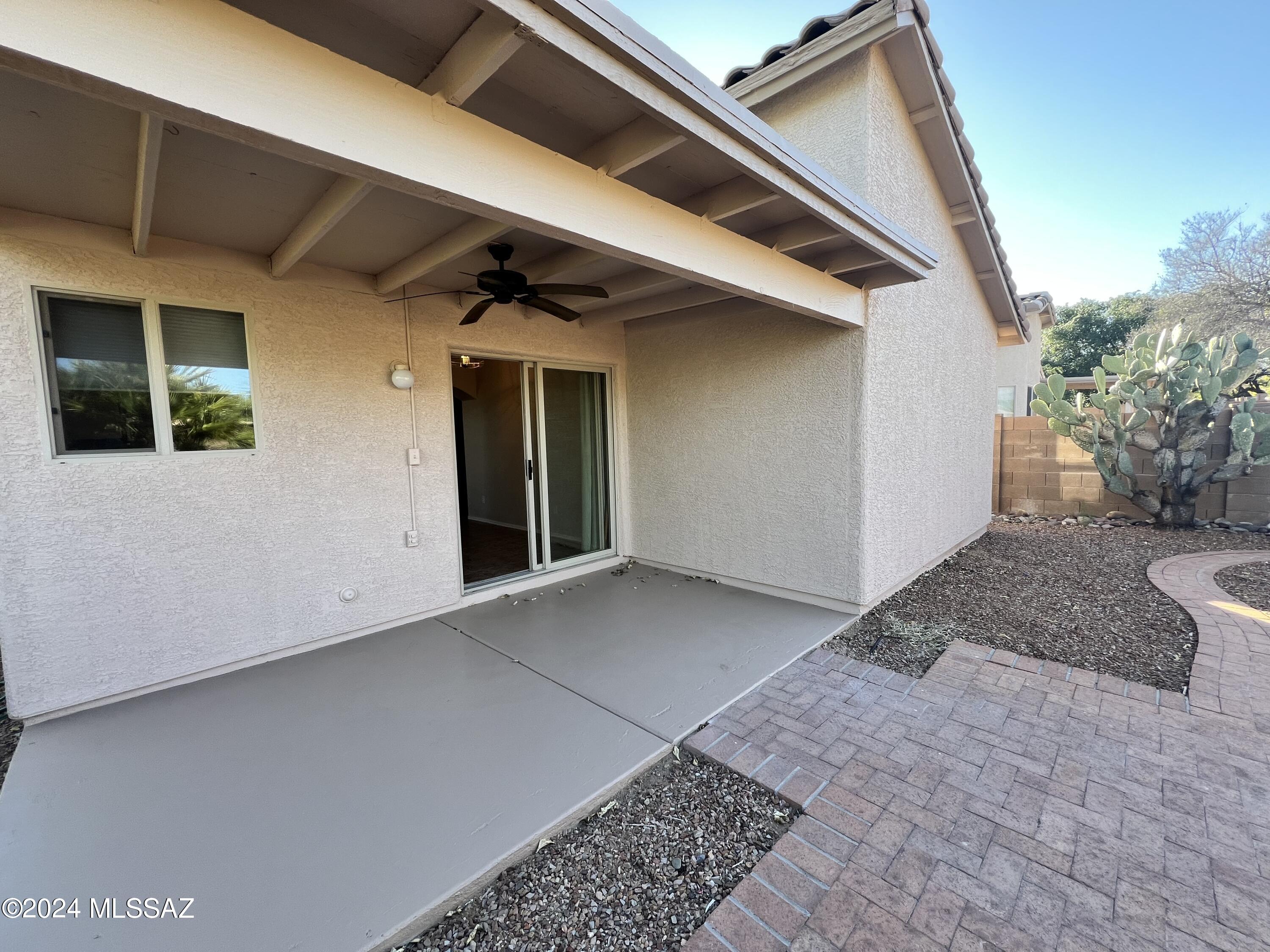 Bluffs (The) 2 - Residential Lease