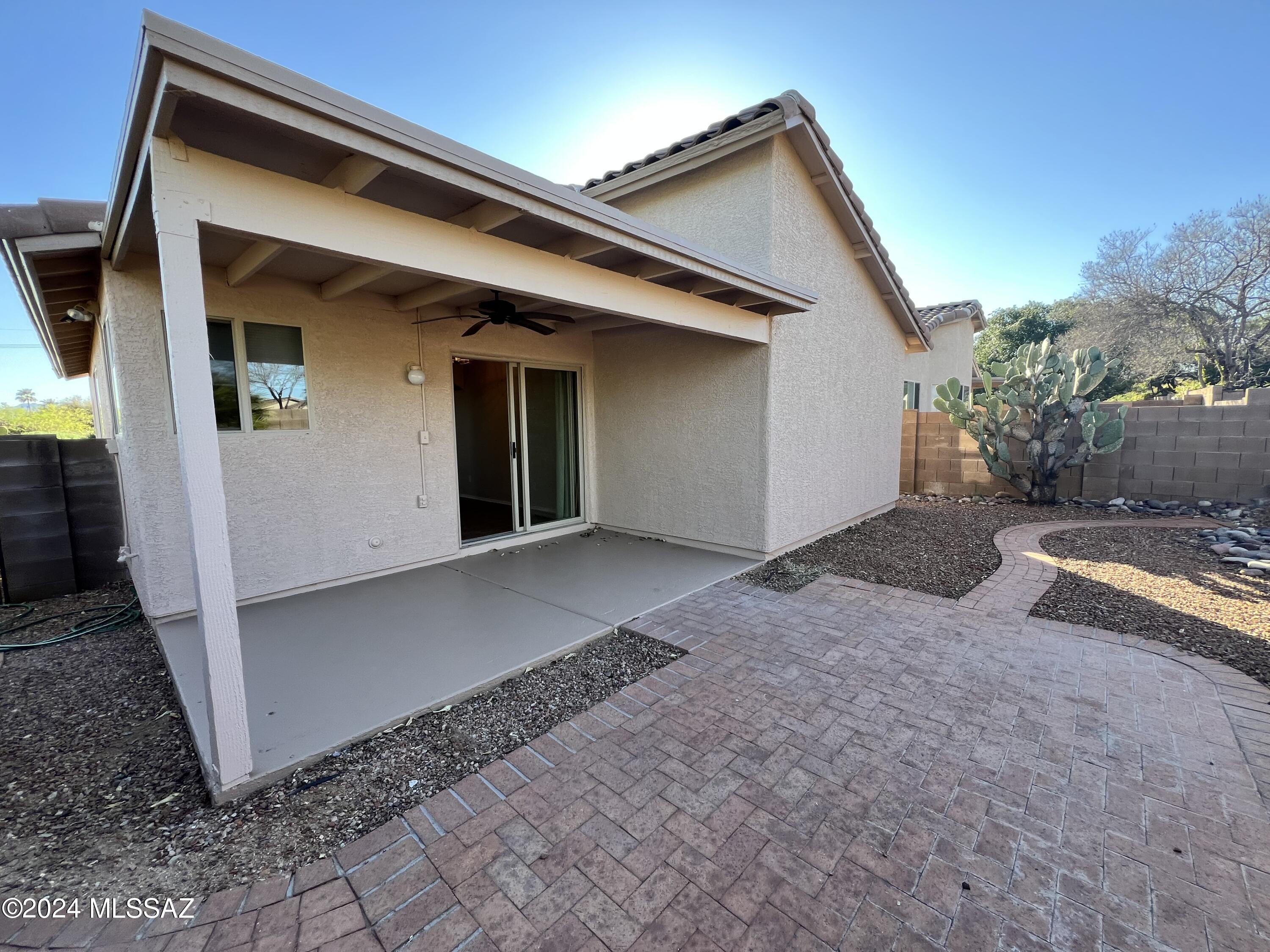 Bluffs (The) 2 - Residential Lease
