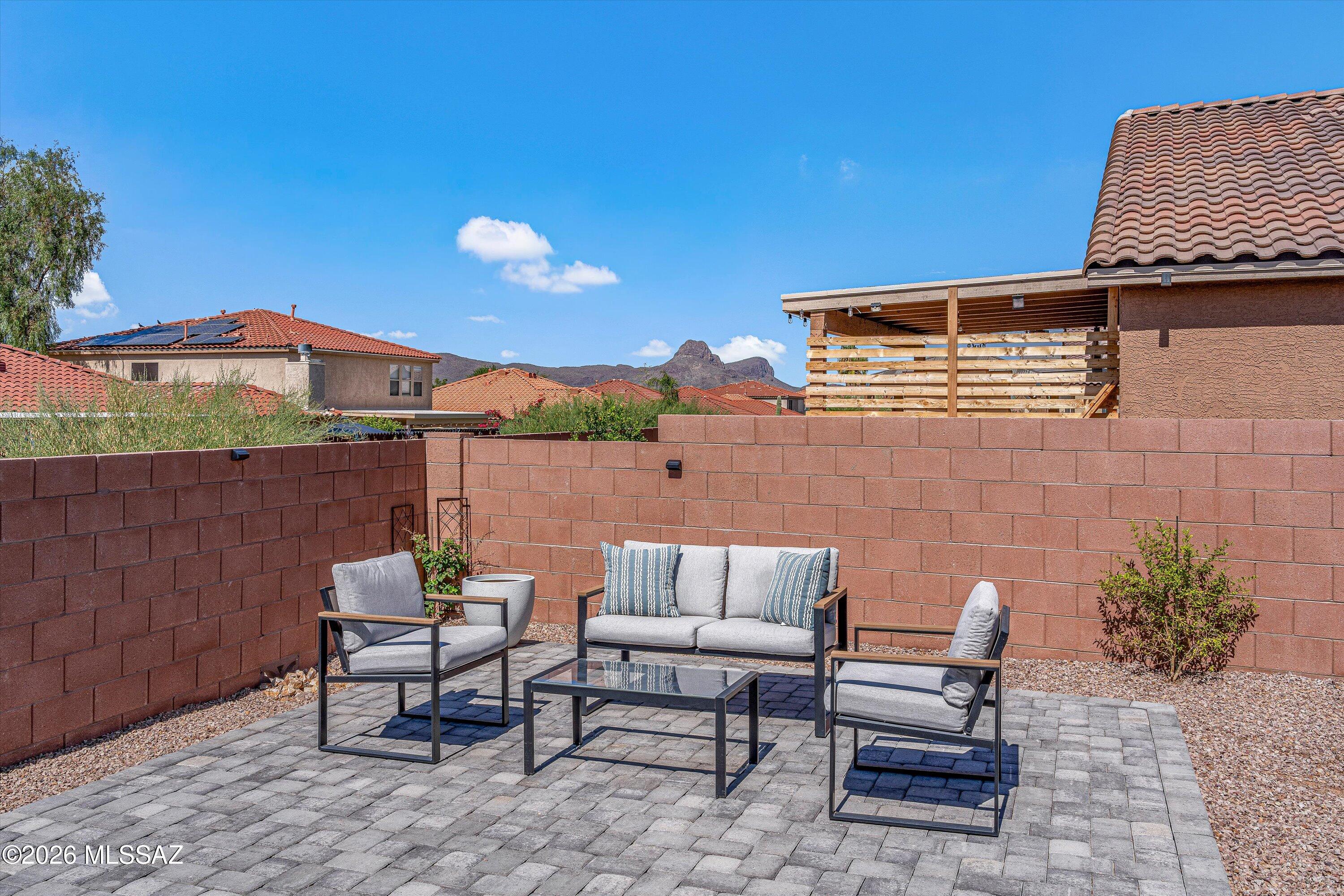 De Anza - Residential