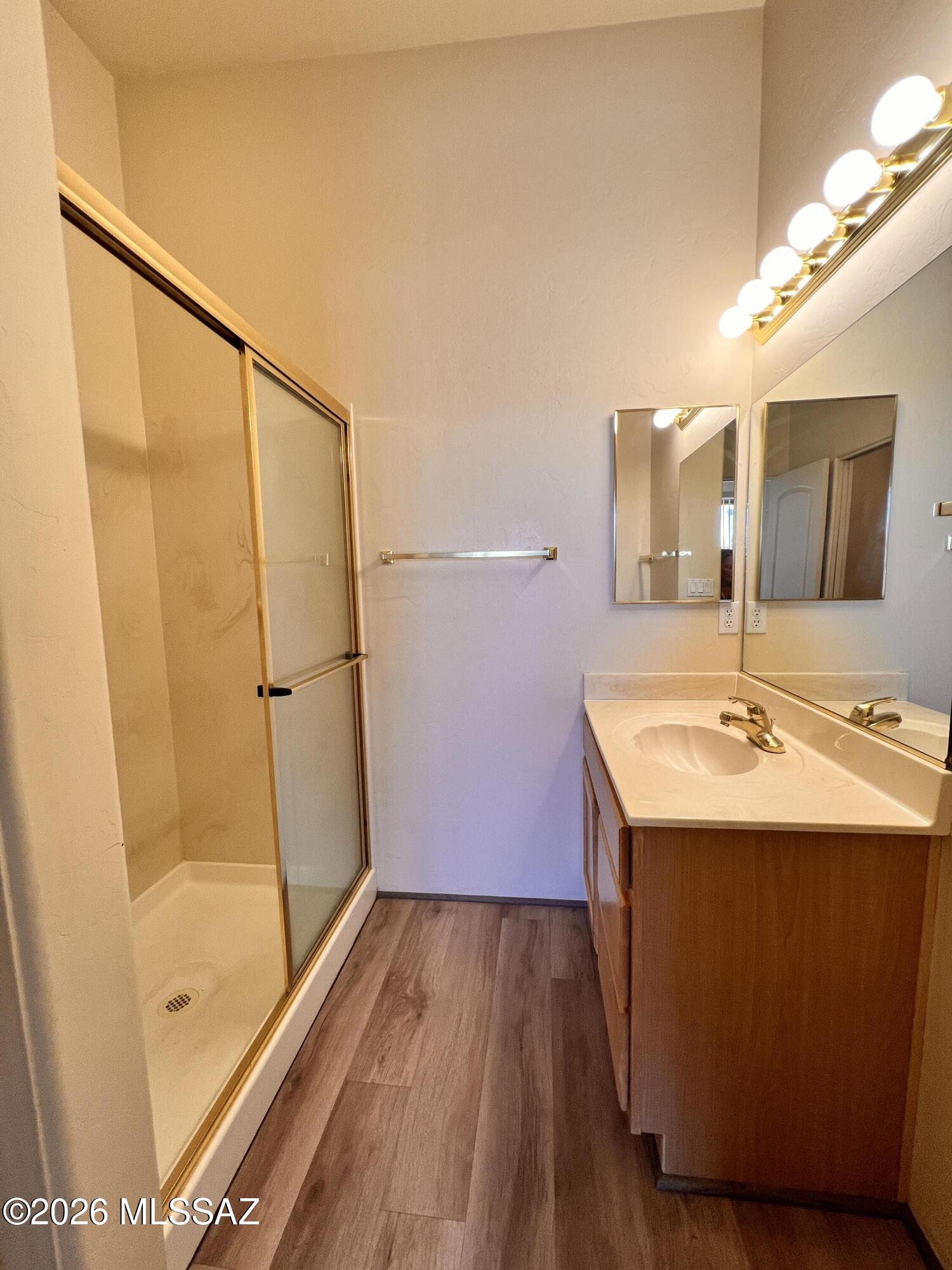 Mona Lisa Village (1-100) - Residential Lease