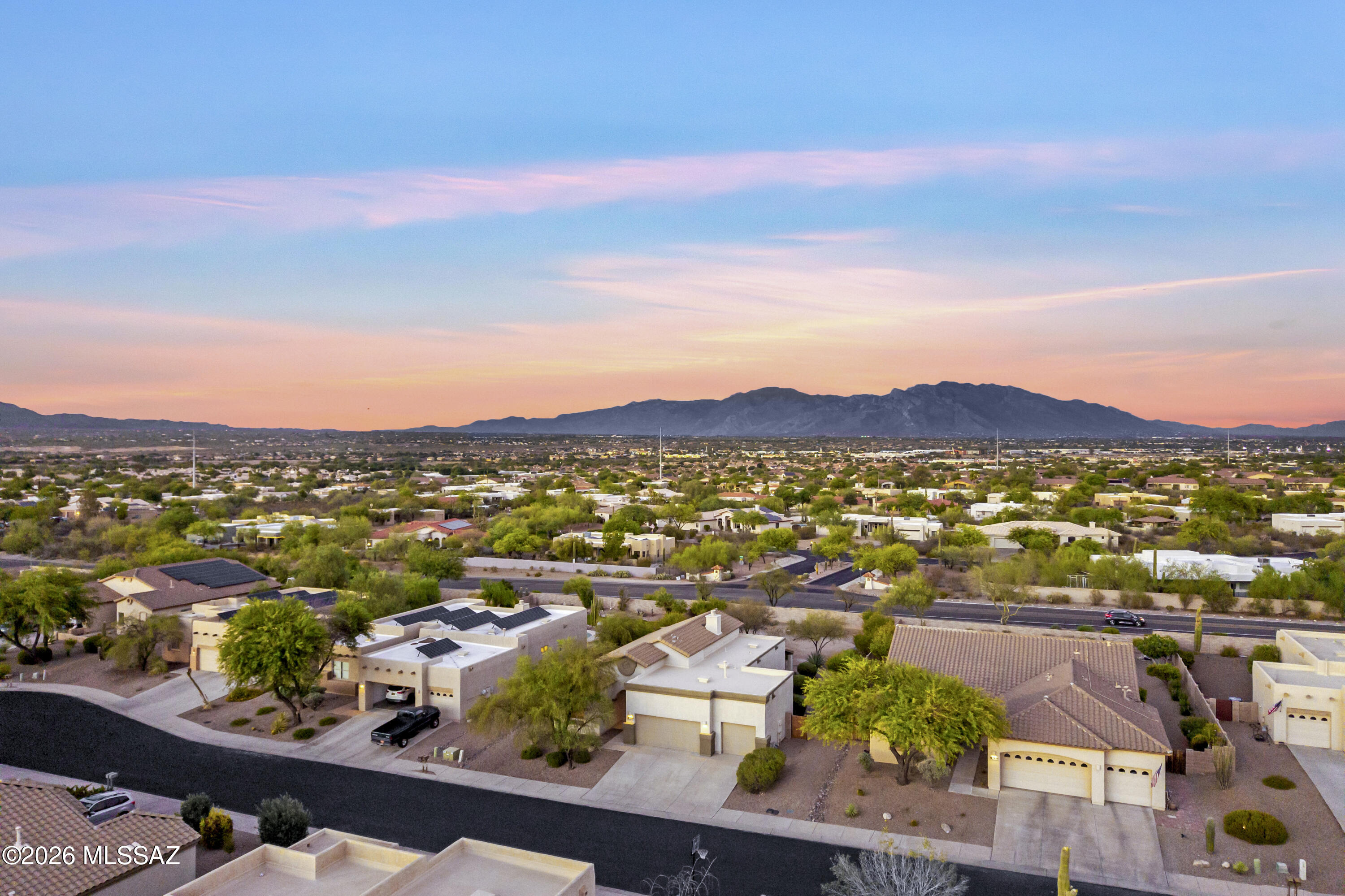 Continental Reserve Blk. 16B (1-86) - Residential