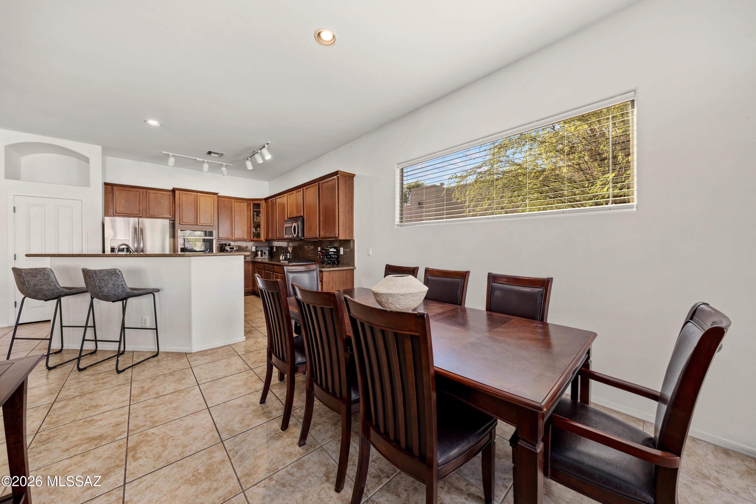 Continental Reserve Blk. 16B (1-86) - Residential