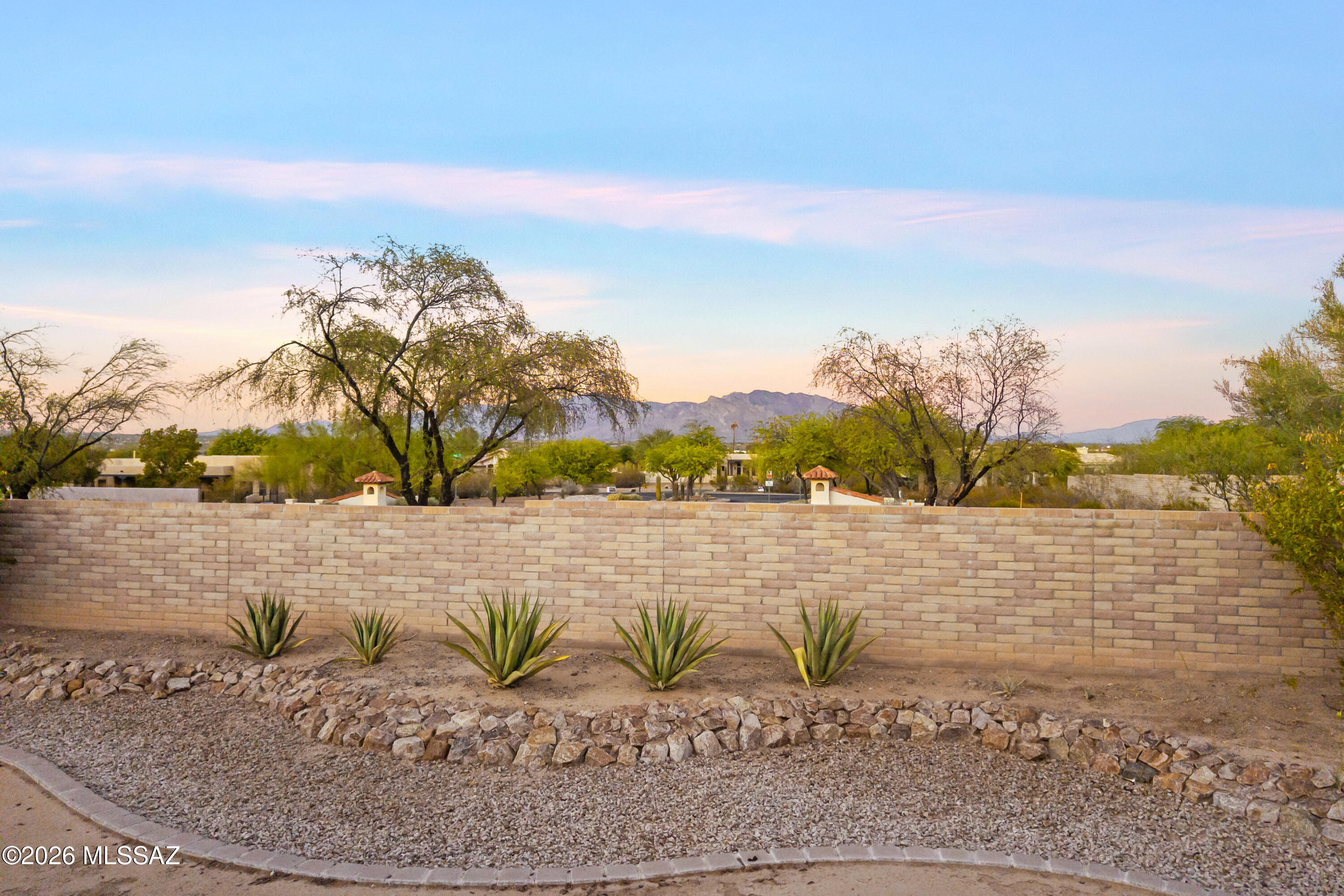 Continental Reserve Blk. 16B (1-86) - Residential