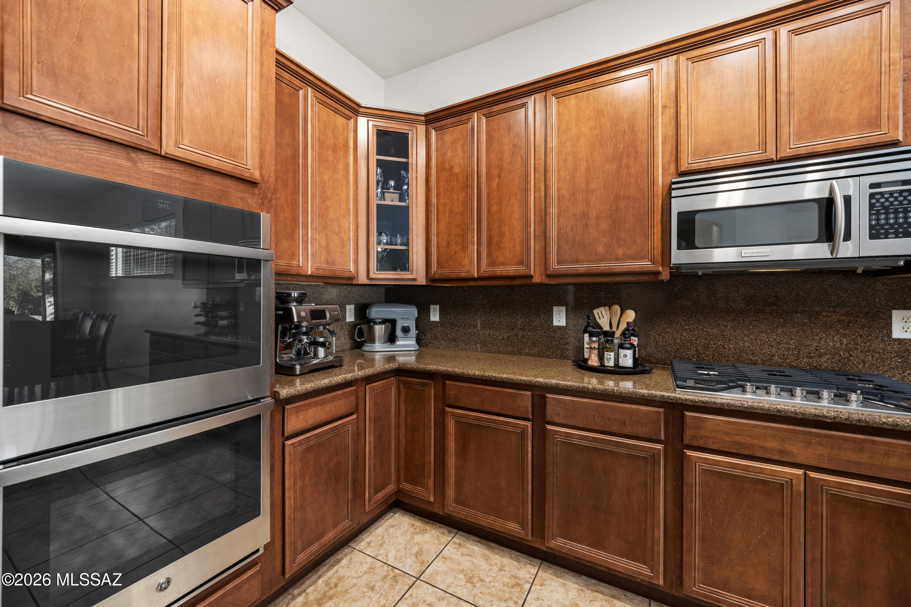 Continental Reserve Blk. 16B (1-86) - Residential
