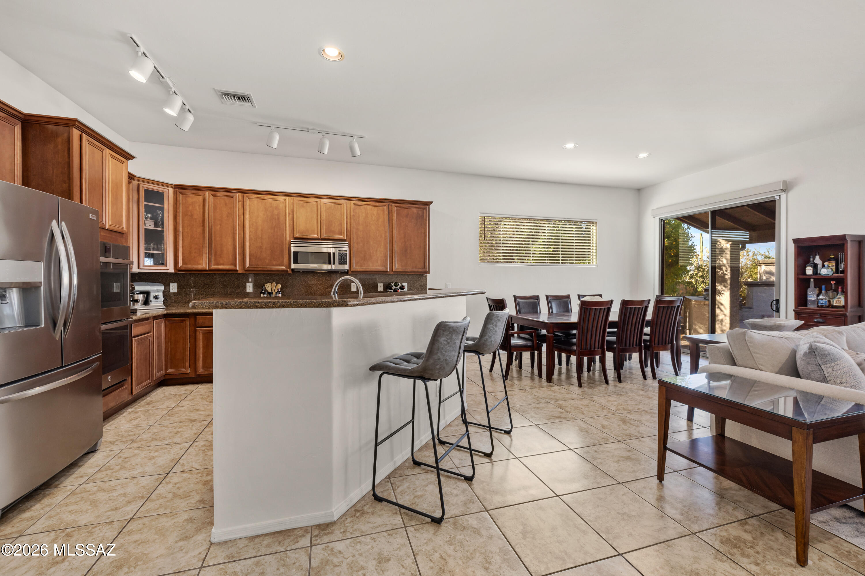 Continental Reserve Blk. 16B (1-86) - Residential