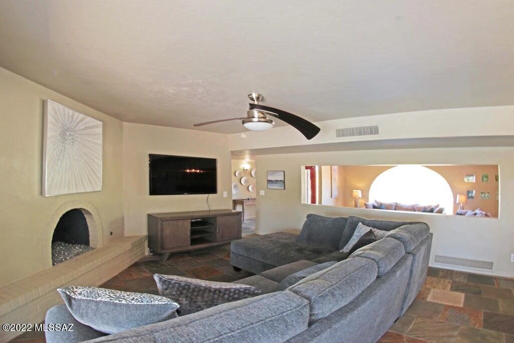 Sabino Vista West (1-83) - Residential Lease