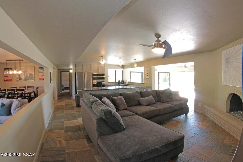 Sabino Vista West (1-83) - Residential Lease