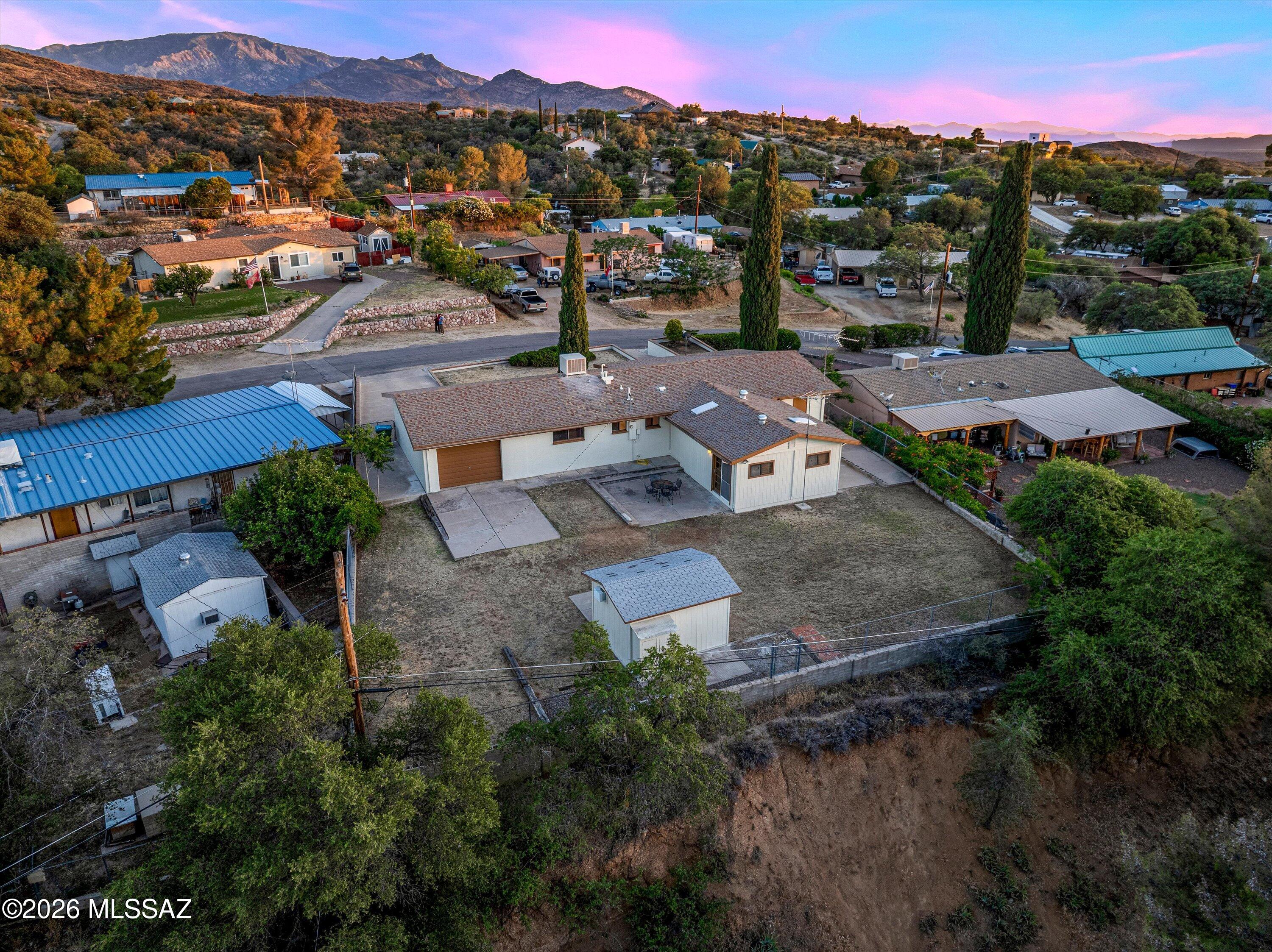 Los Robles Estates - Residential