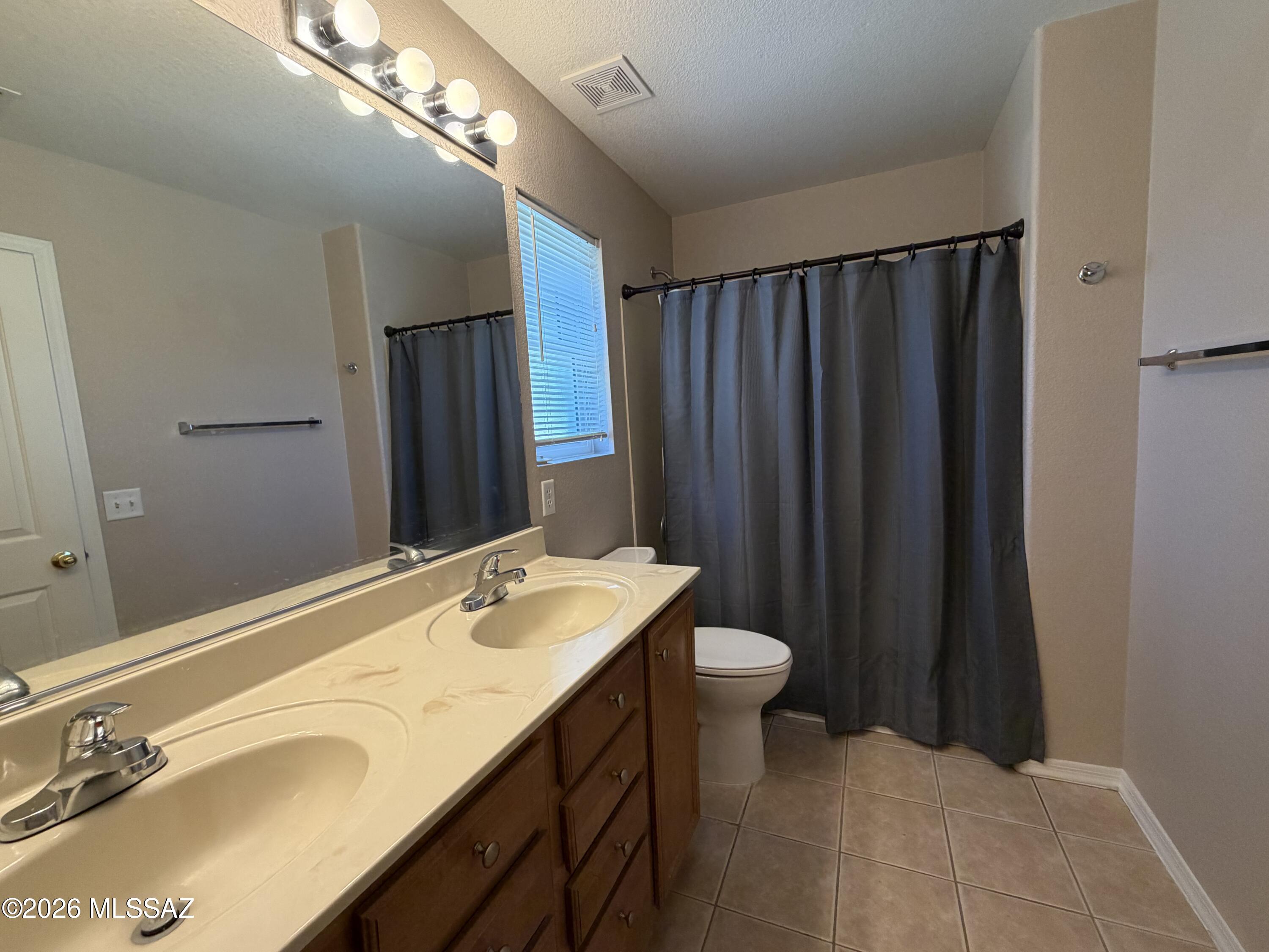 Pantano Ridge (1-123) - Residential Lease