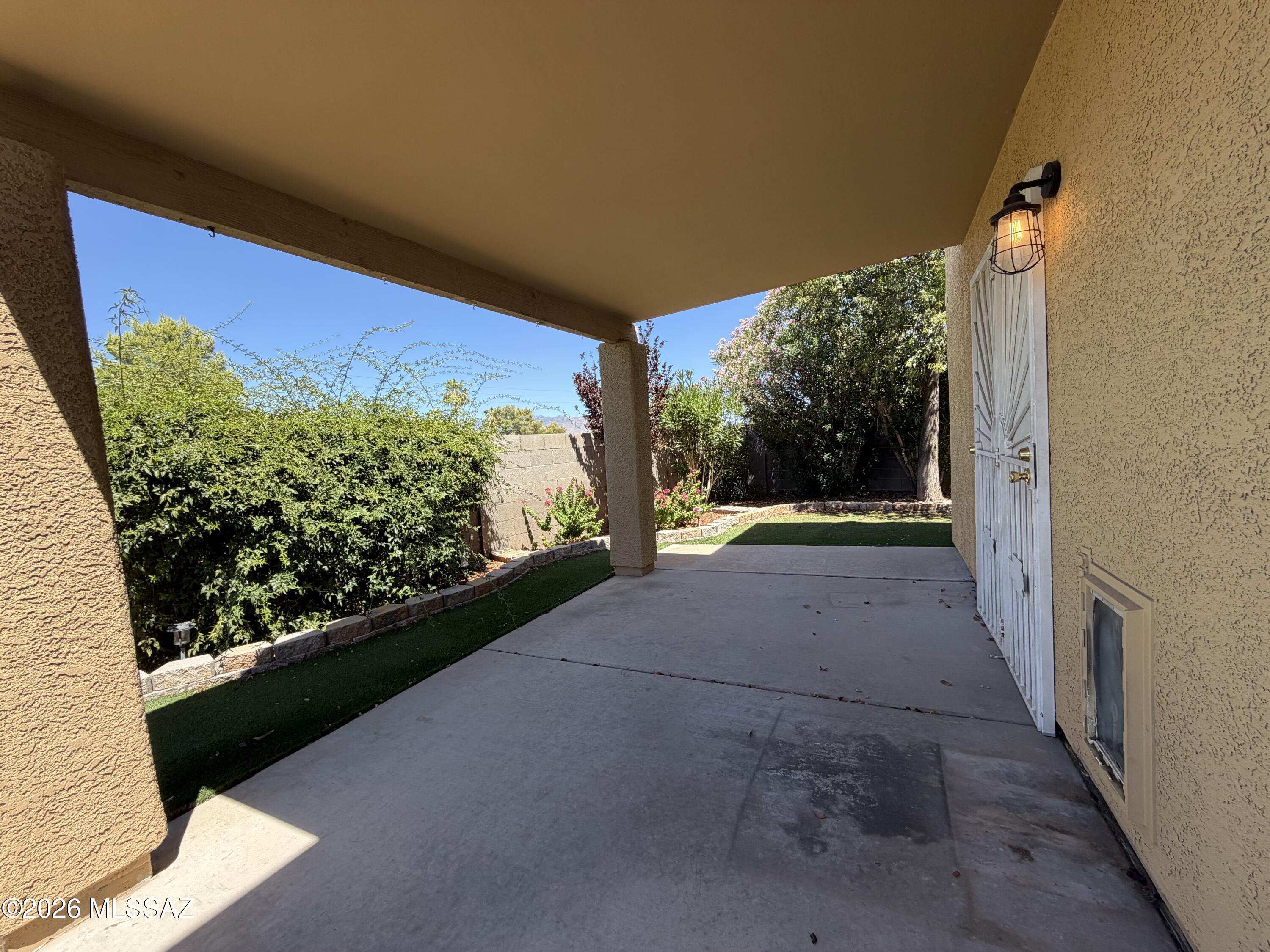 Pantano Ridge (1-123) - Residential Lease