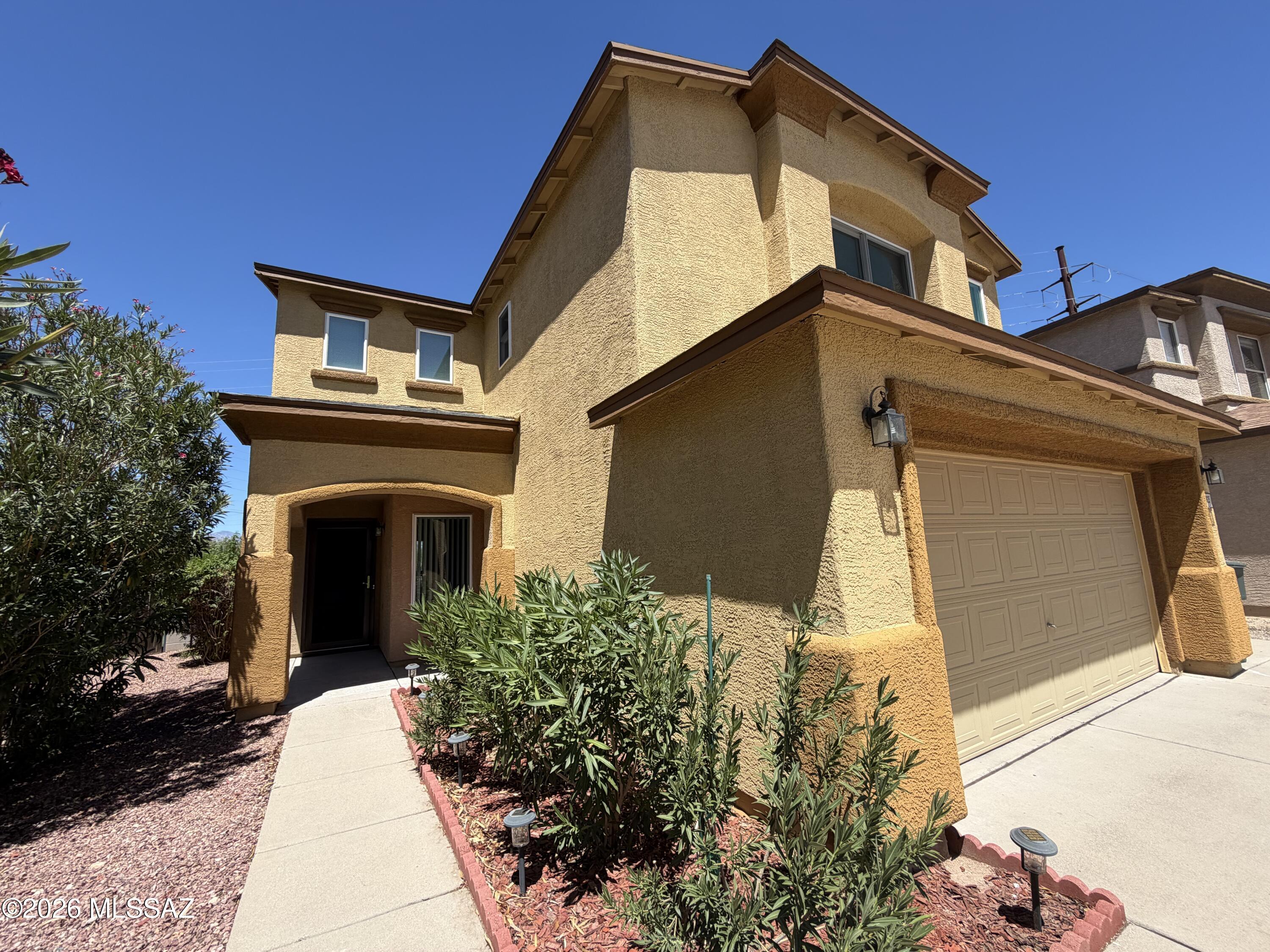 Pantano Ridge (1-123) - Residential Lease
