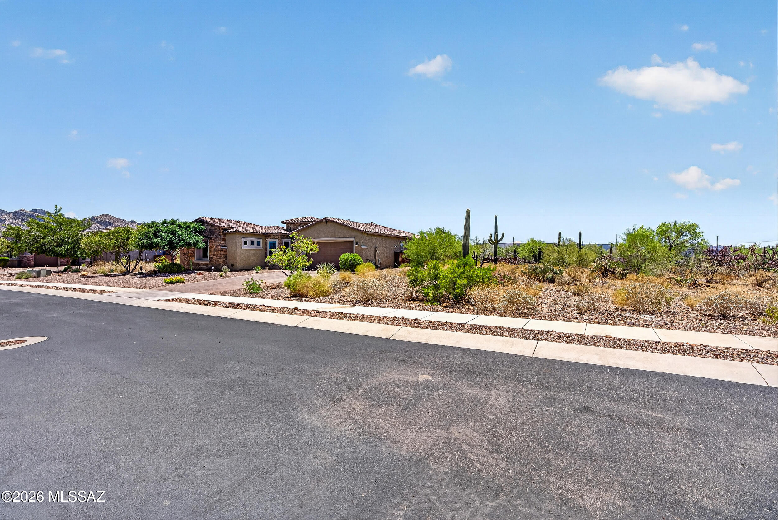 Saguaros Viejos West - Residential