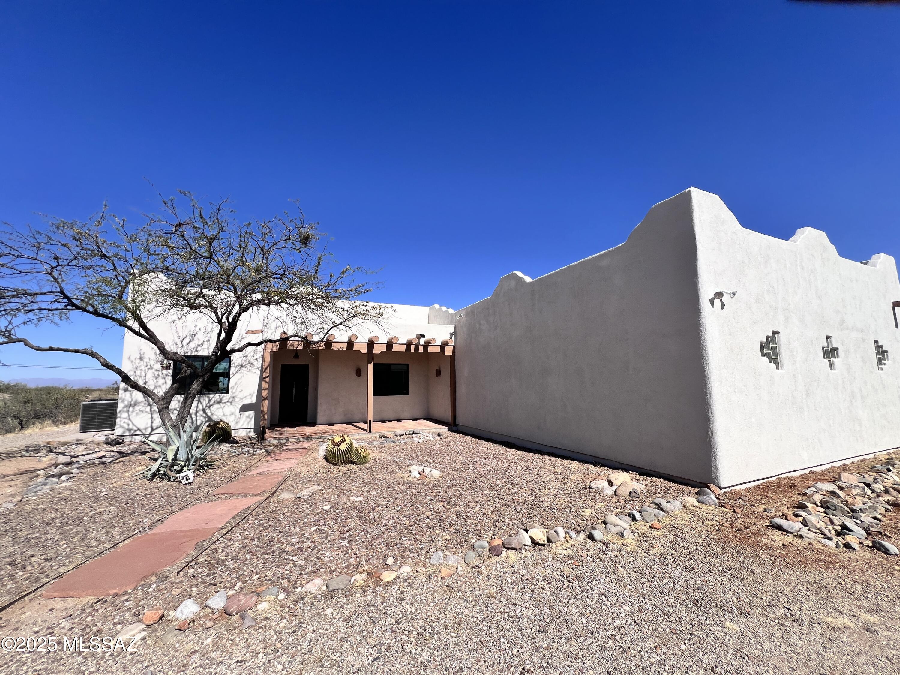 New Tucson Unit NO. 23 (140-261) - Residential Lease