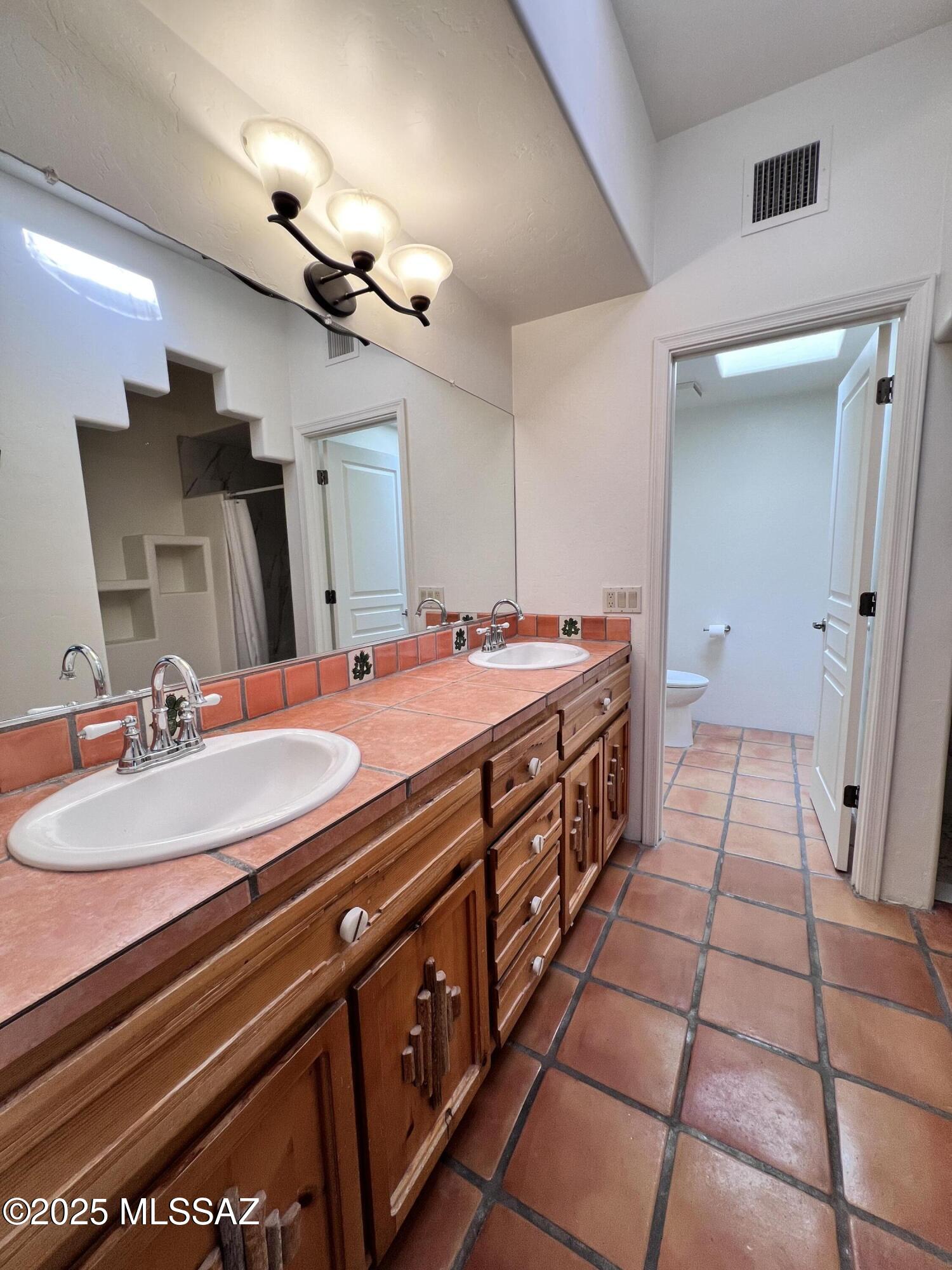 New Tucson Unit NO. 23 (140-261) - Residential Lease