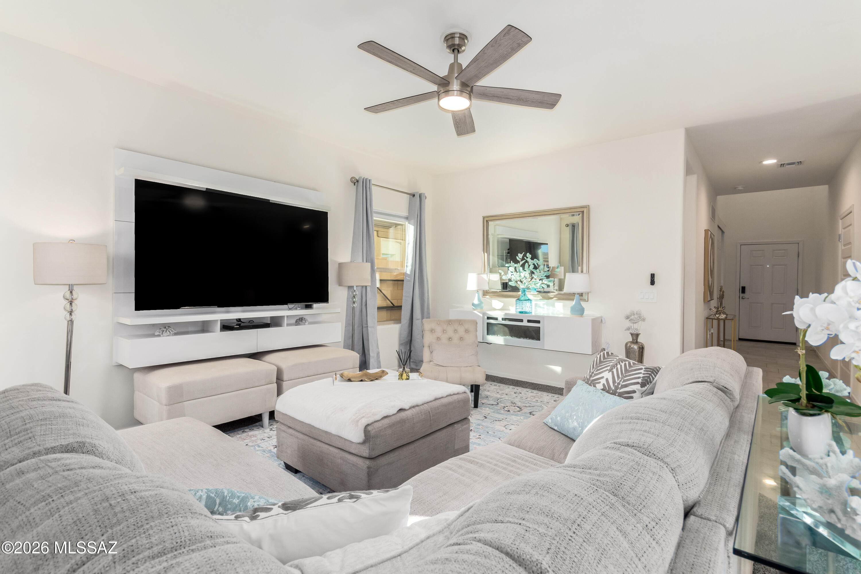 Saguaro Bloom SQ20180540069 - Residential