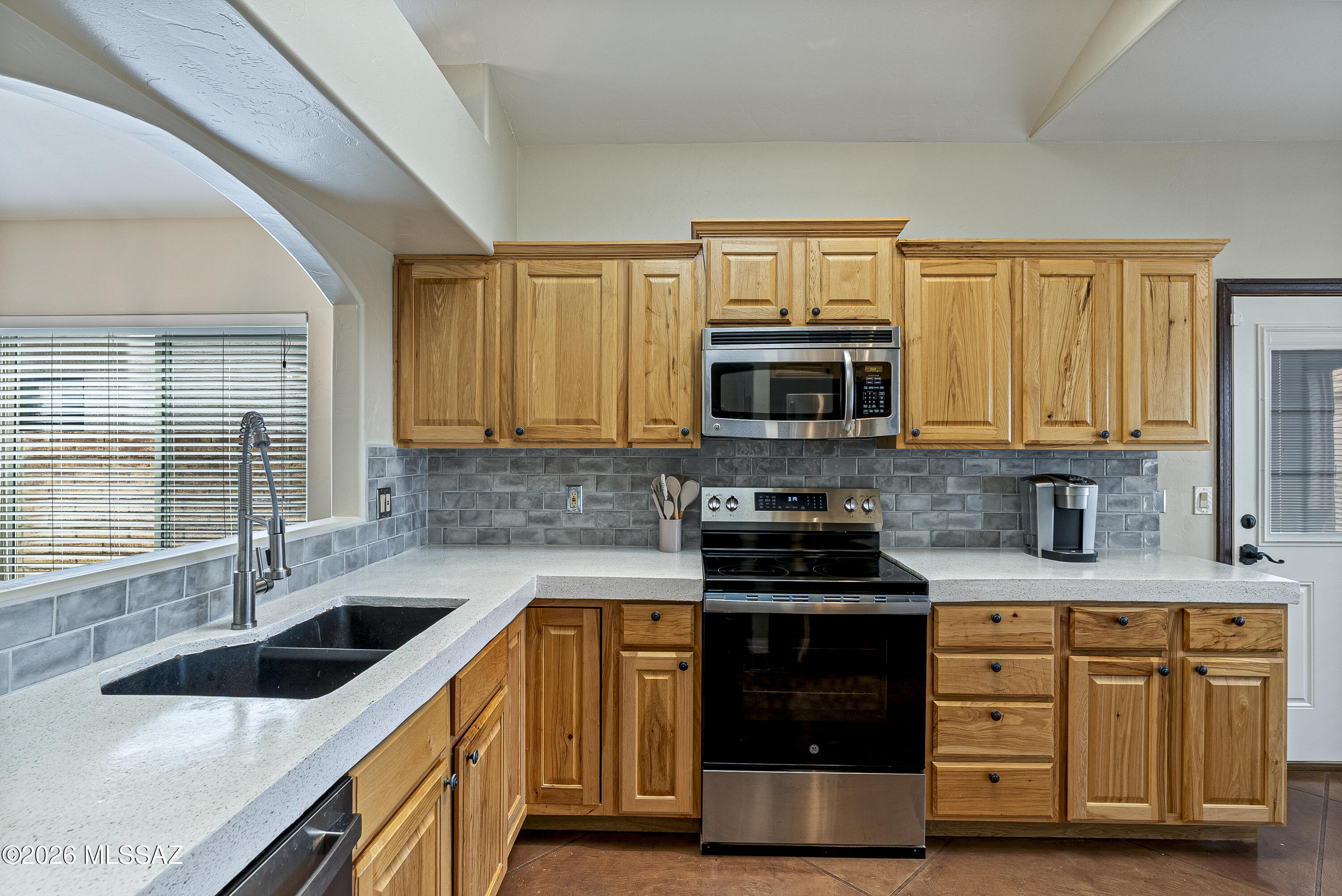 Valle Del Oro Townhomes (1-90) - Residential Lease
