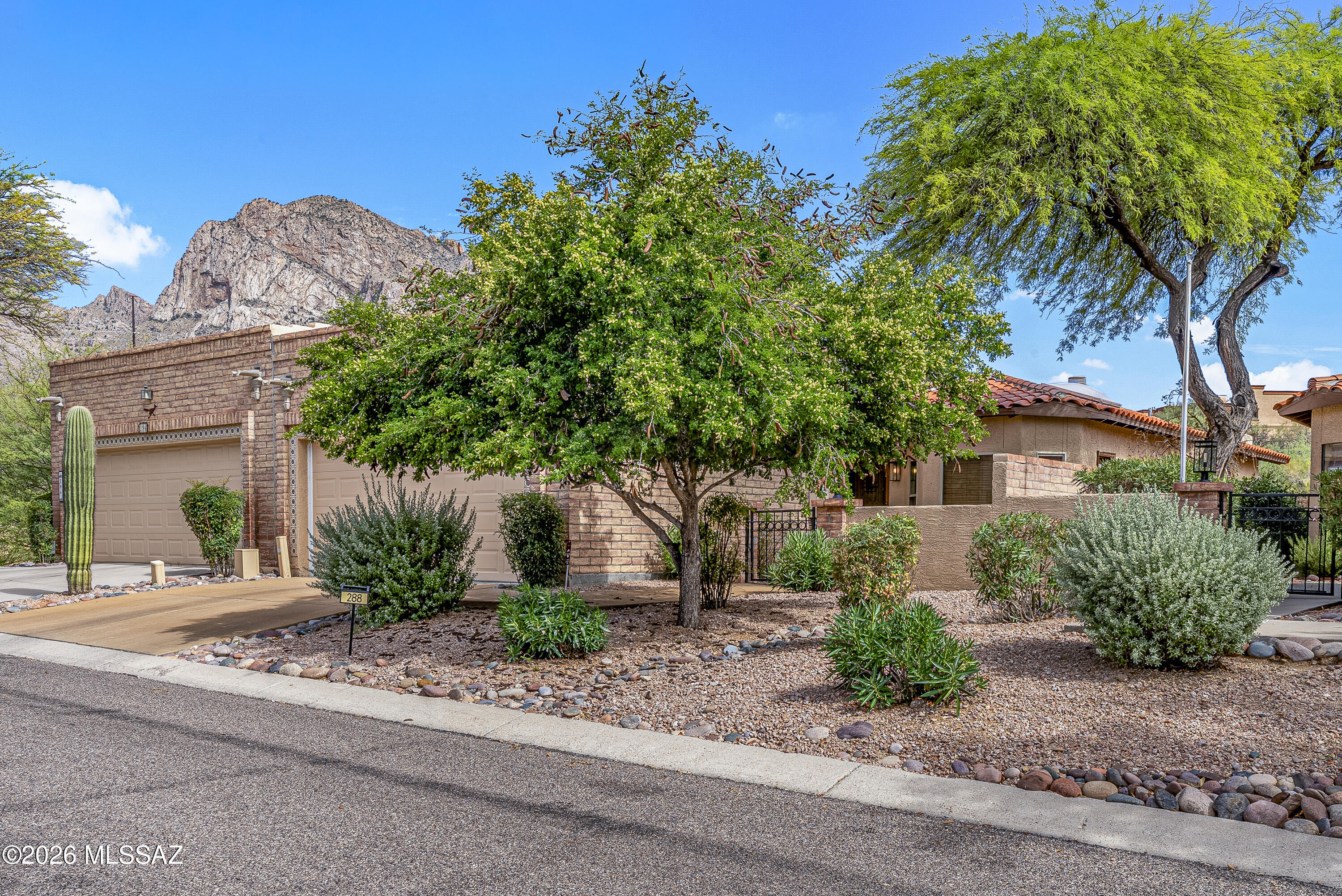Valle Del Oro Townhomes (1-90) - Residential Lease