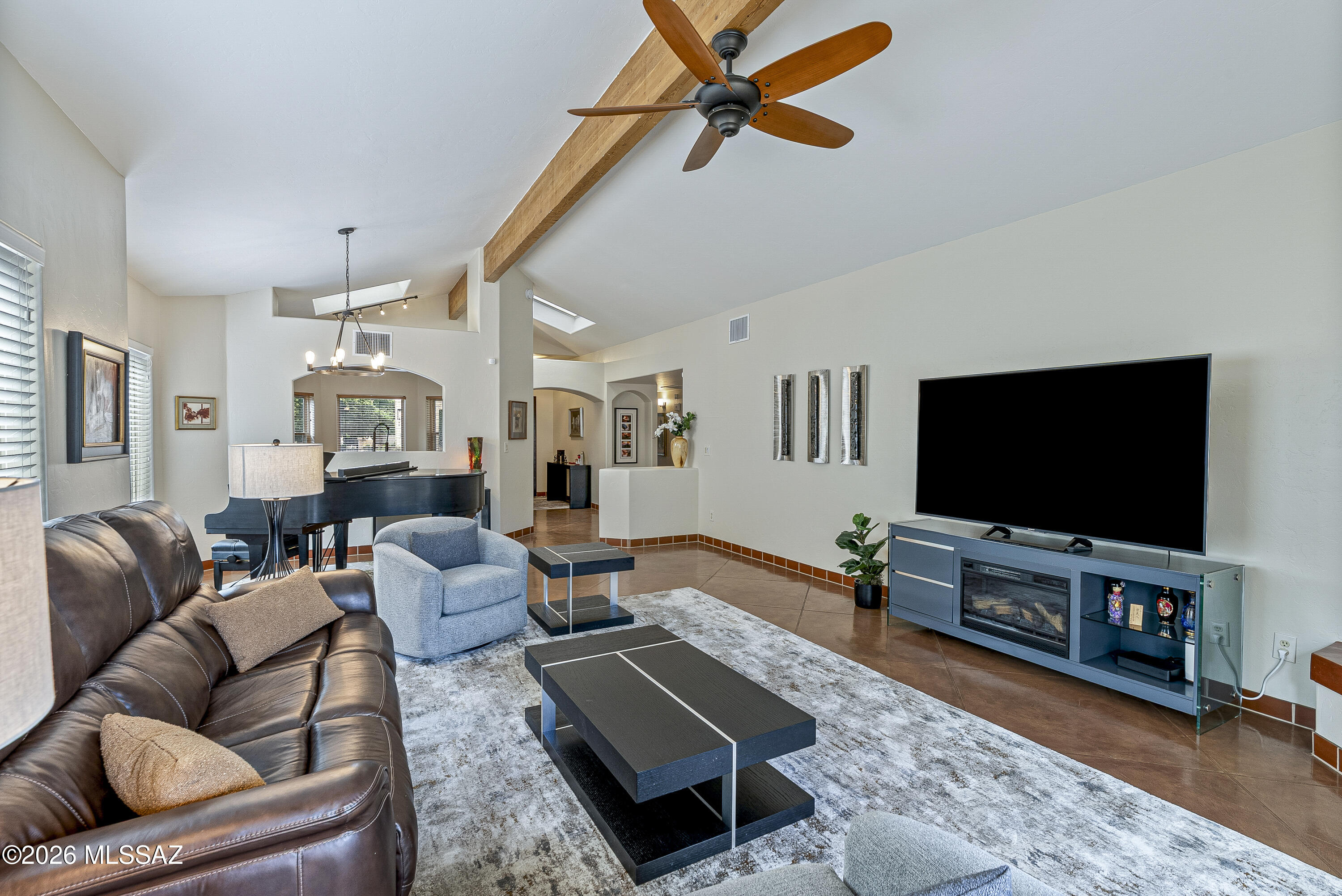 Valle Del Oro Townhomes (1-90) - Residential Lease