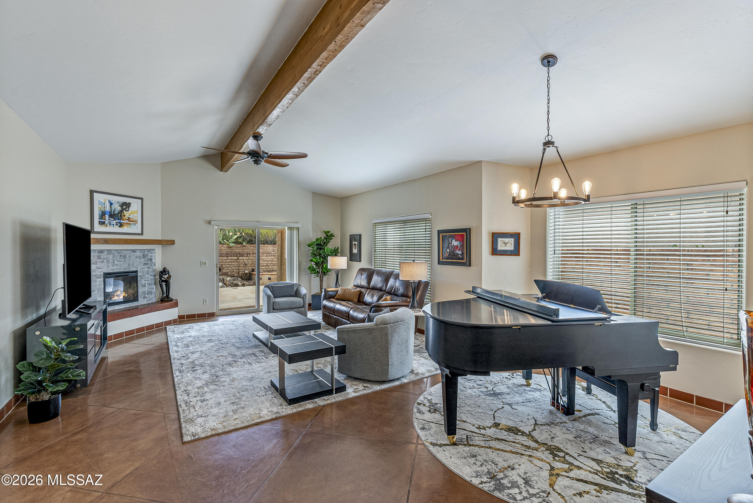 Valle Del Oro Townhomes (1-90) - Residential Lease