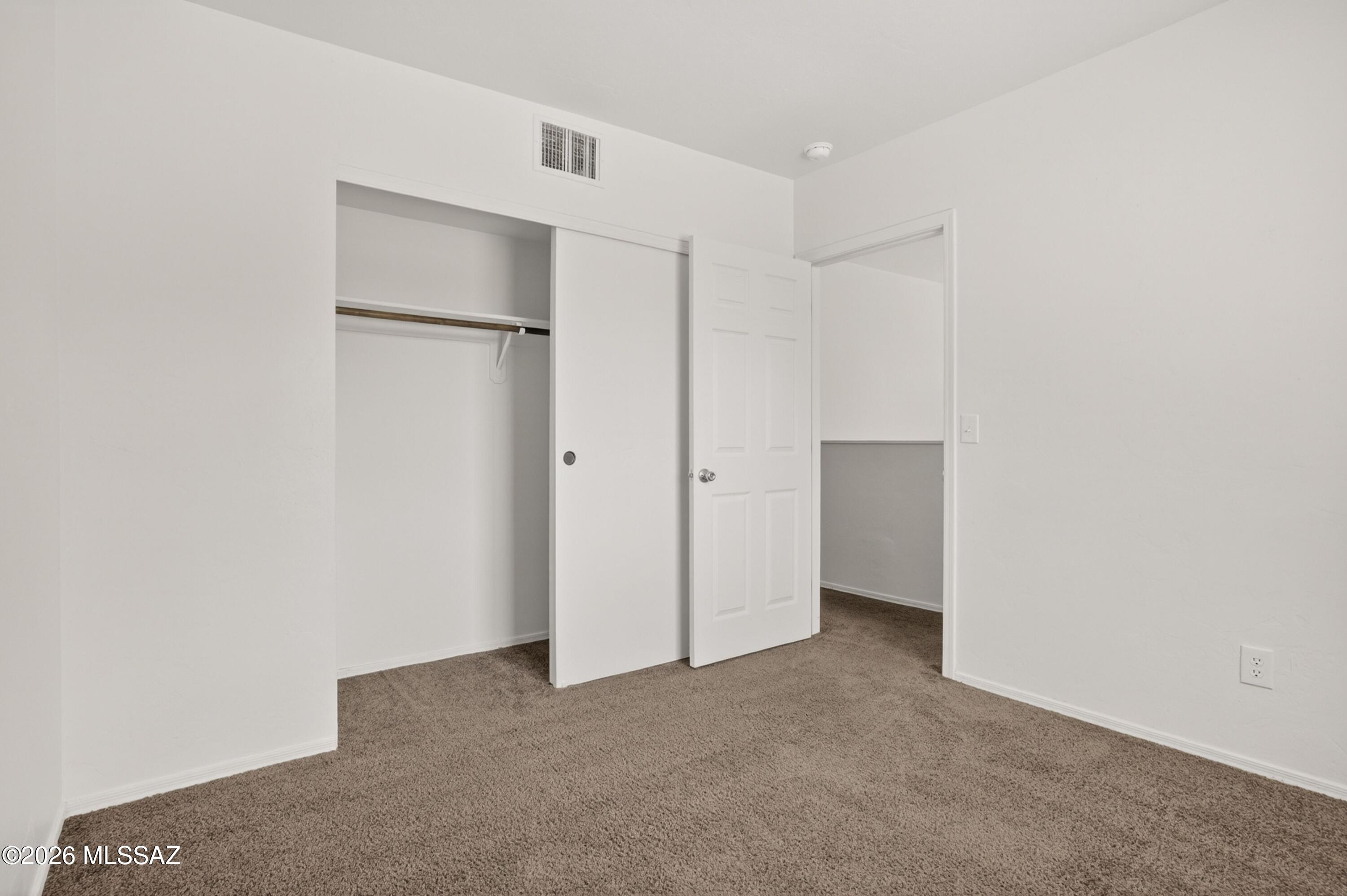 Las Montanas (1-56) - Residential