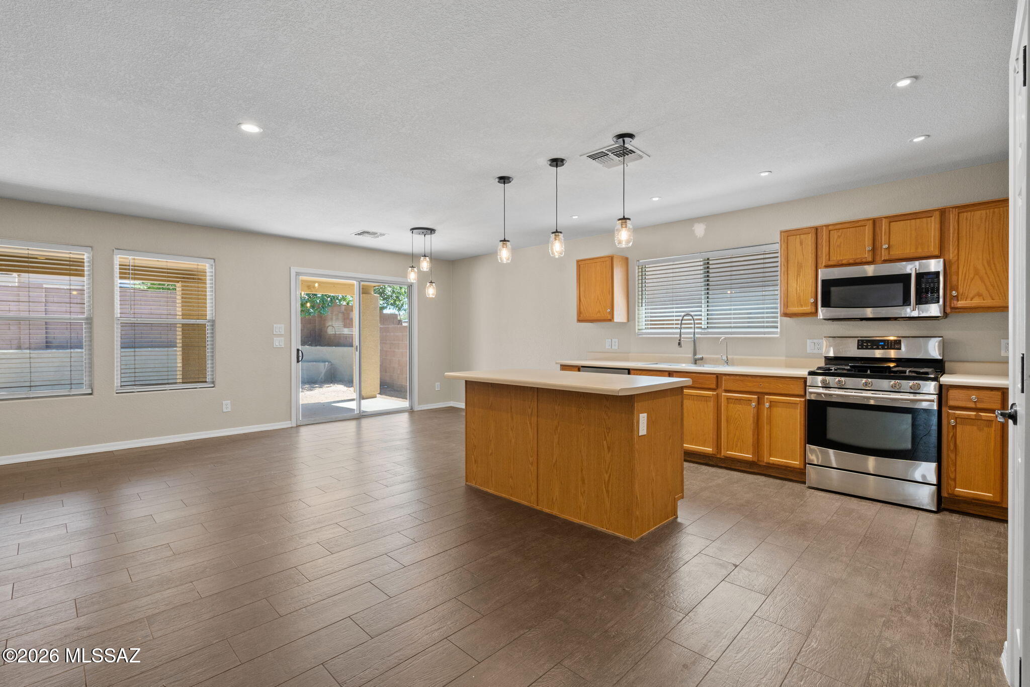 Rancho Del Lago (1-100) - Residential