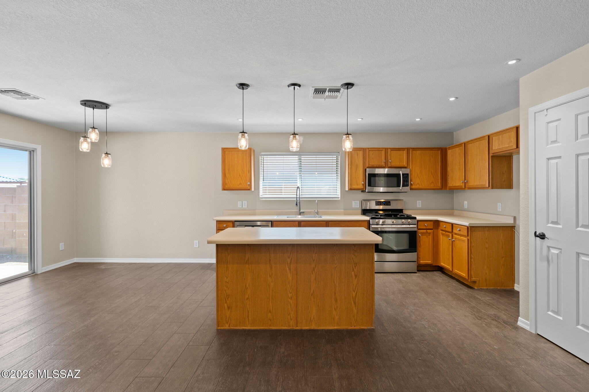 Rancho Del Lago (1-100) - Residential