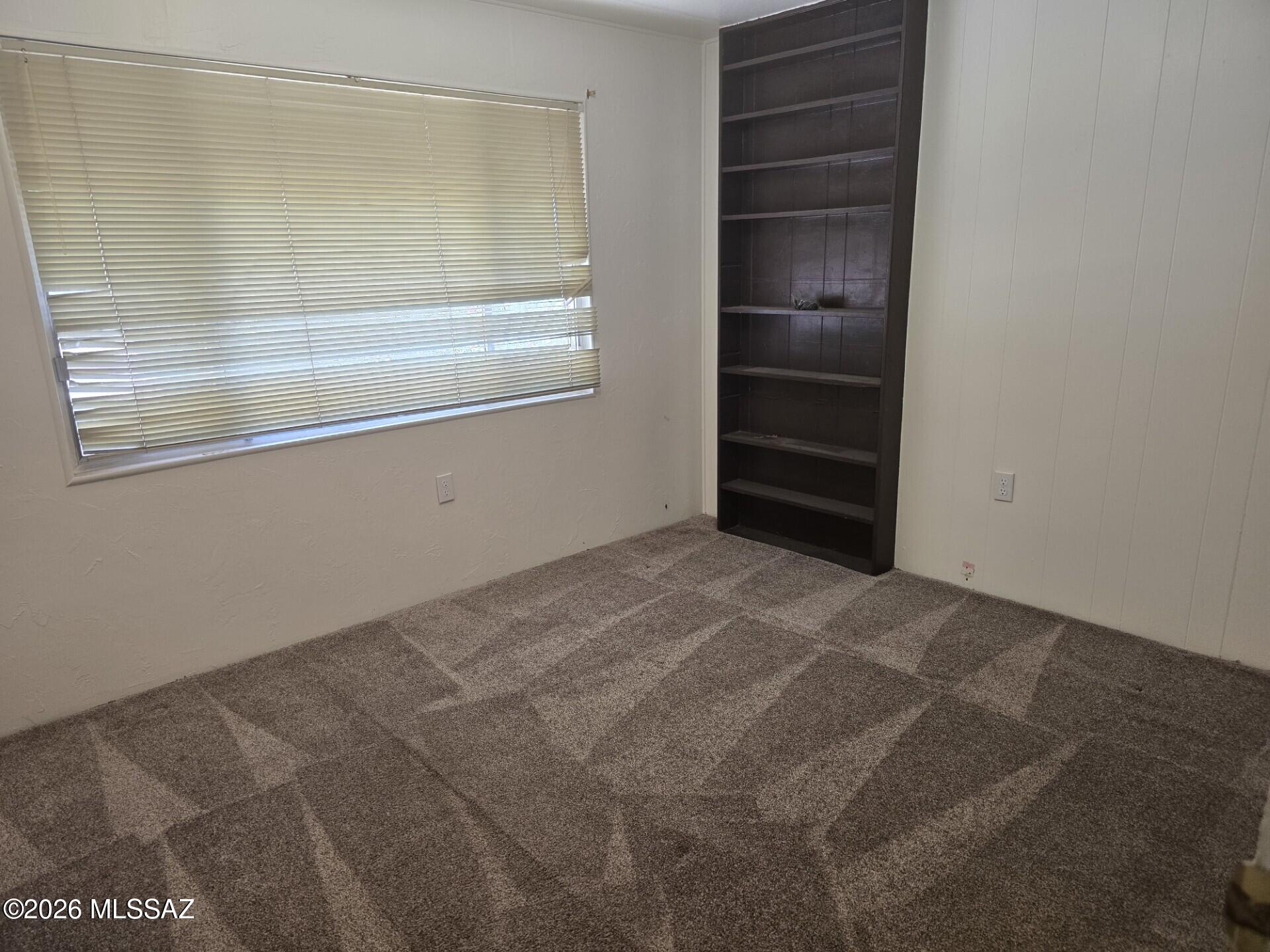 Mescal Lakes - Residential