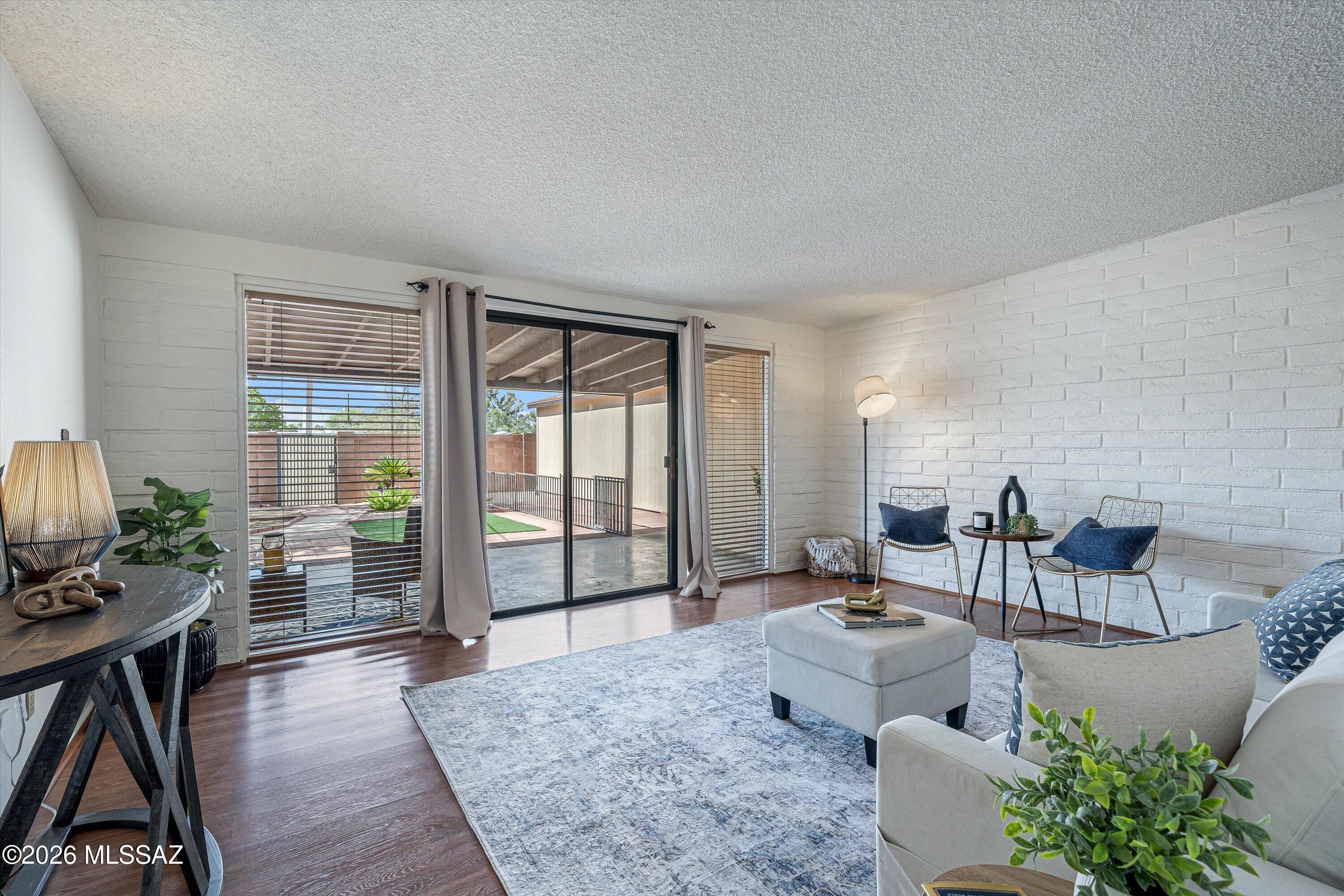 Vista Del Prado (1-274) - Residential