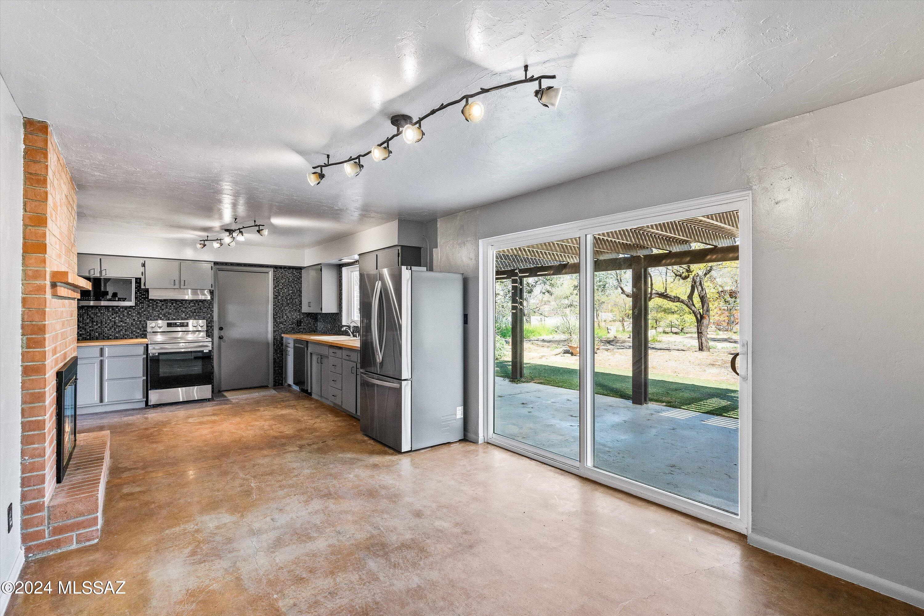 Bear Canyon Hills - Residential Lease