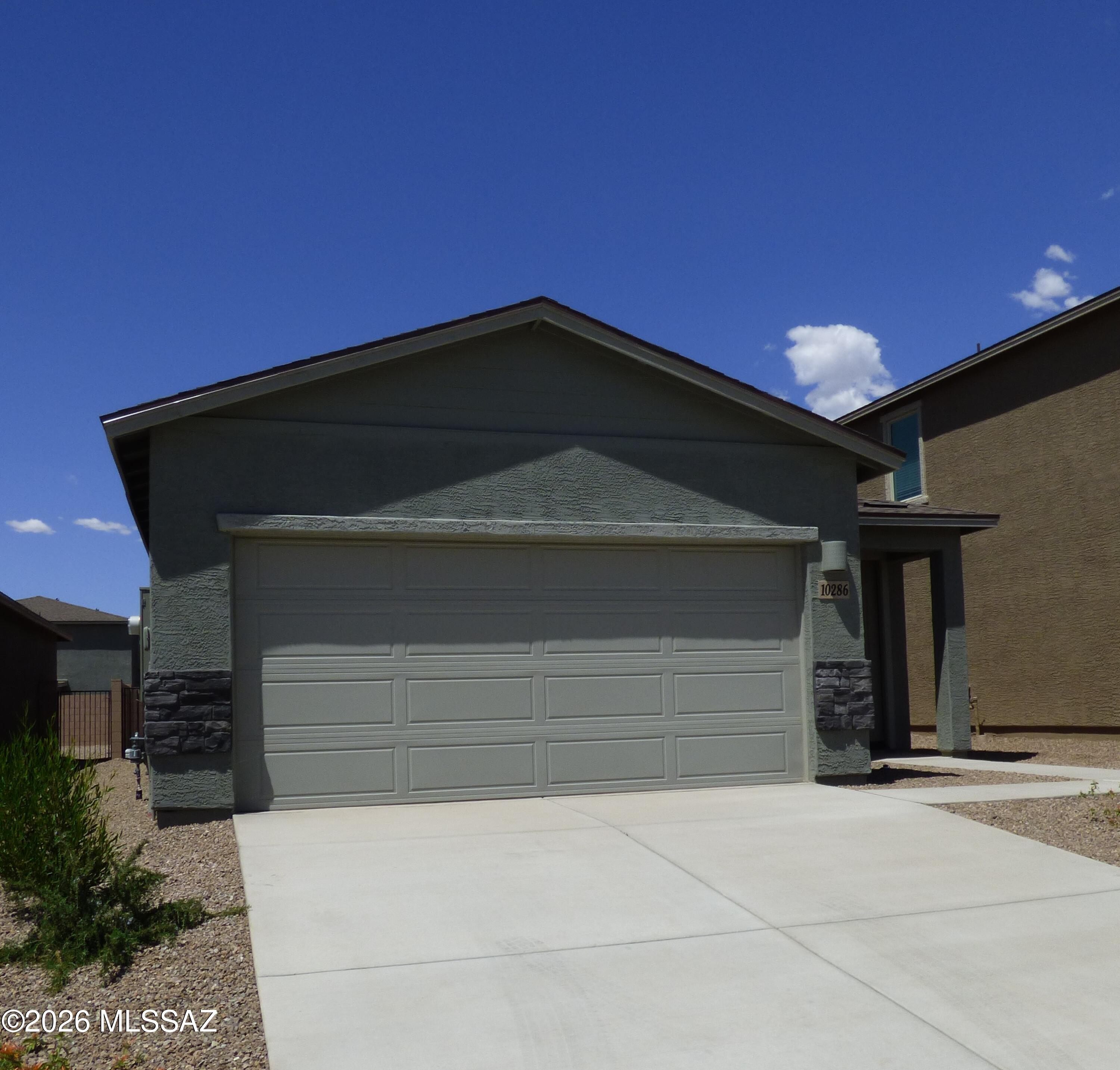 Gladden Farms BLK 30 - Residential Lease