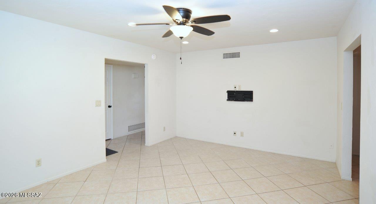 Las Brisas Estates NO. 2 (2, 5-15, 32 & 33) - Residential
