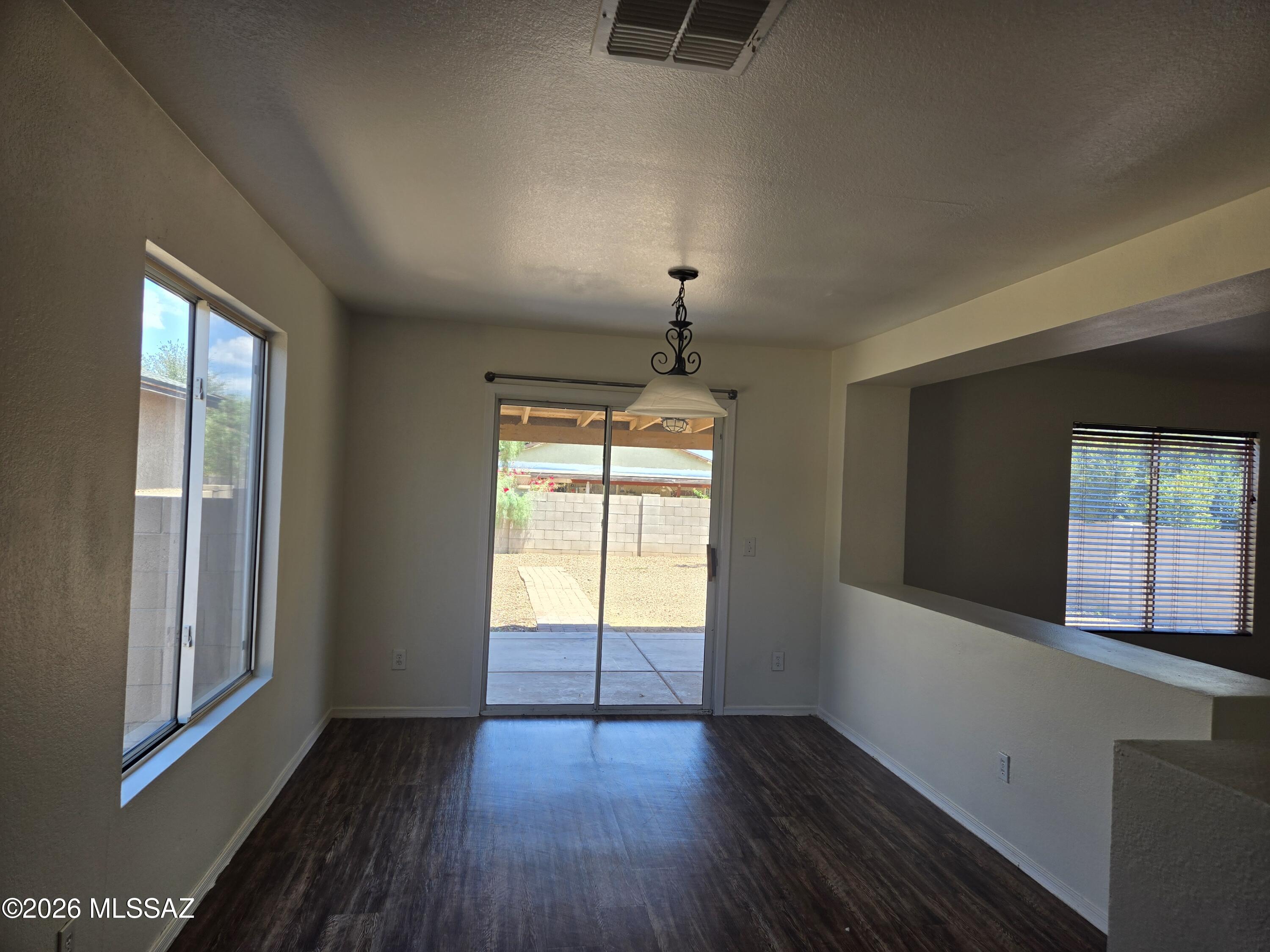 Tierra Vista Phase I (99-285,299-309,372-383) - Residential Lease