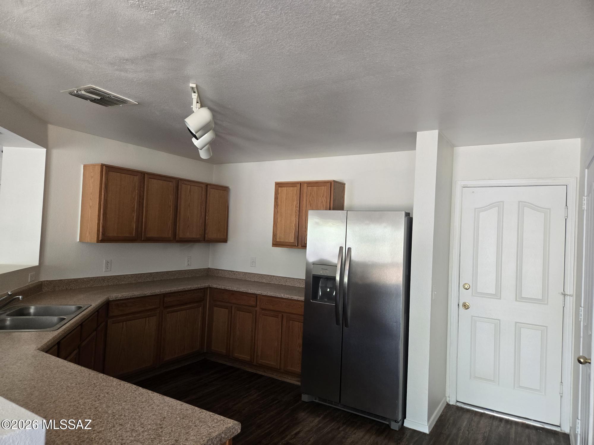 Tierra Vista Phase I (99-285,299-309,372-383) - Residential Lease