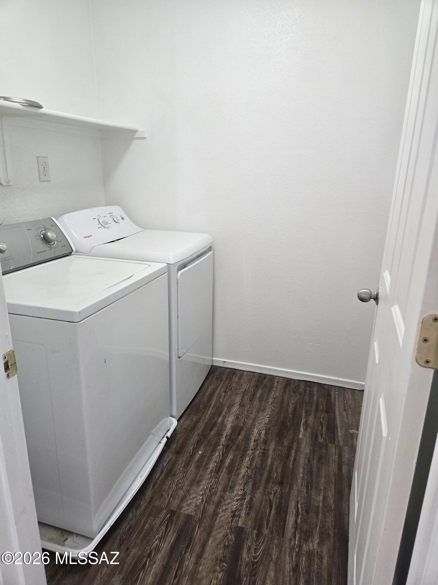 Tierra Vista Phase I (99-285,299-309,372-383) - Residential Lease