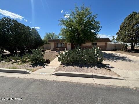 Welcome to this beautifully remodeled 4br/2ba red brick ranch home in the heart of Willcox. This 1837sf home combines classic curb appeal with a fully updated interior. The heart of the home is the modern kitchen, featuring  brand-new GE stainless steel appliances (including side-by-side refrigerator, dishwasher, microwave and electric range.