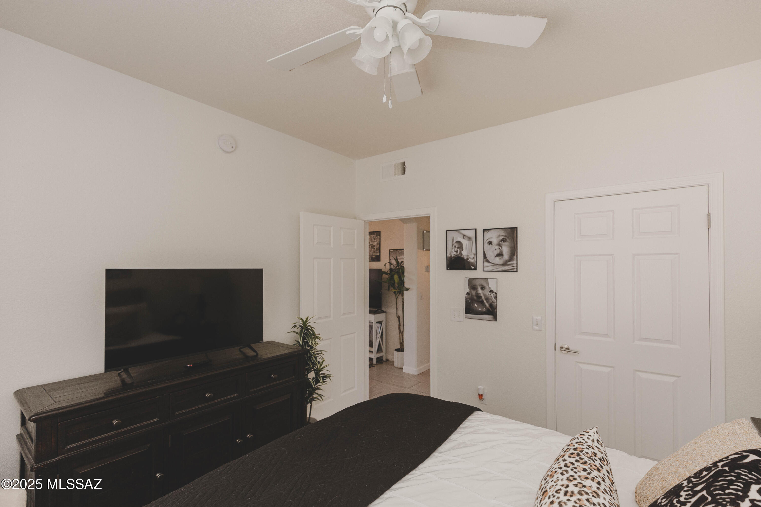 Pinnacle Canyon Condominium - Residential