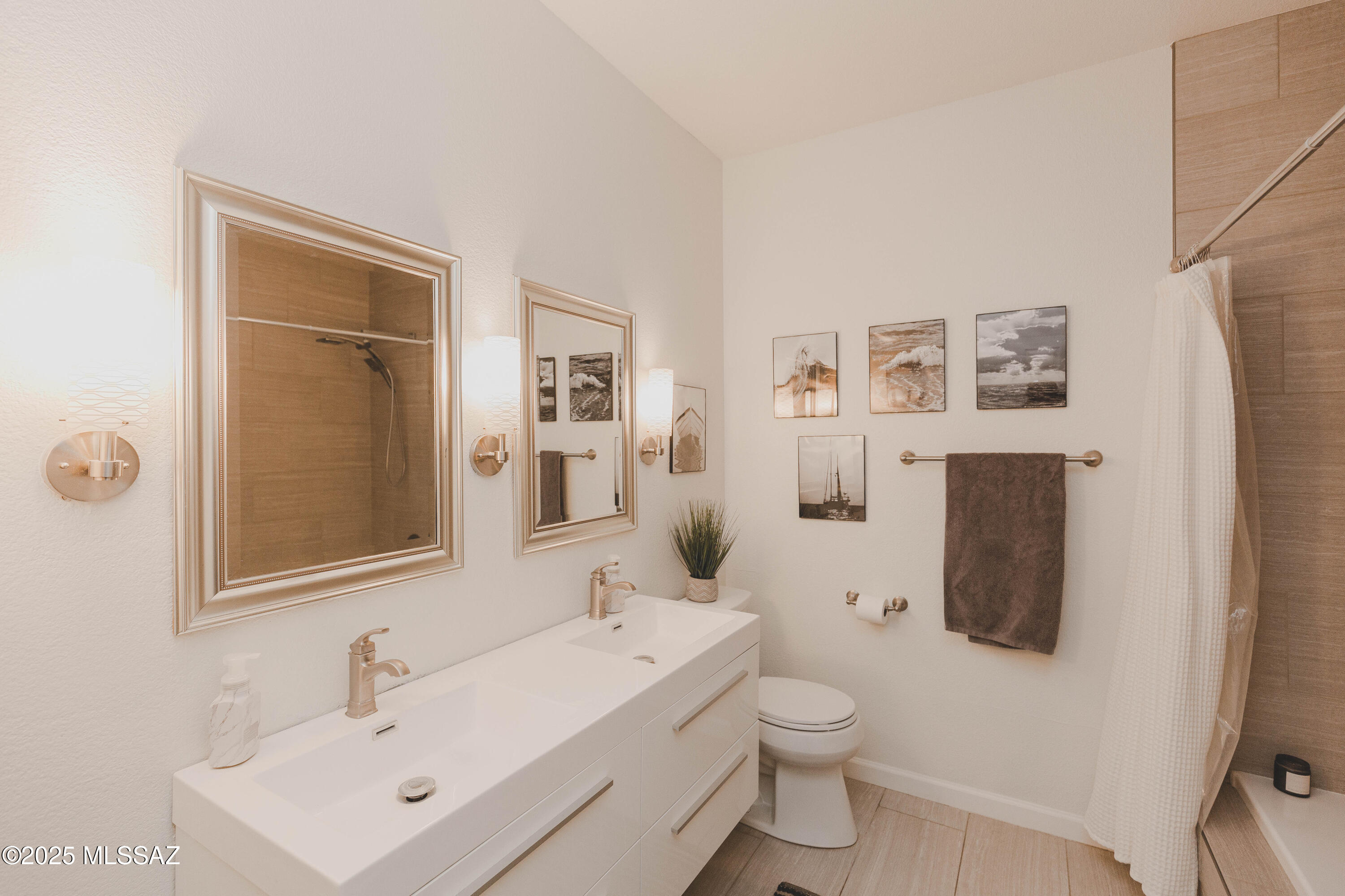 Pinnacle Canyon Condominium - Residential