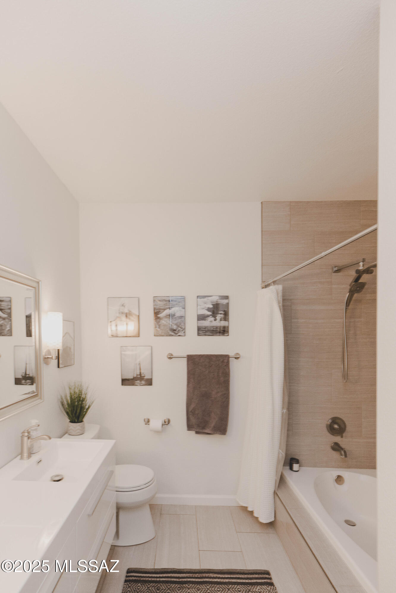 Pinnacle Canyon Condominium - Residential