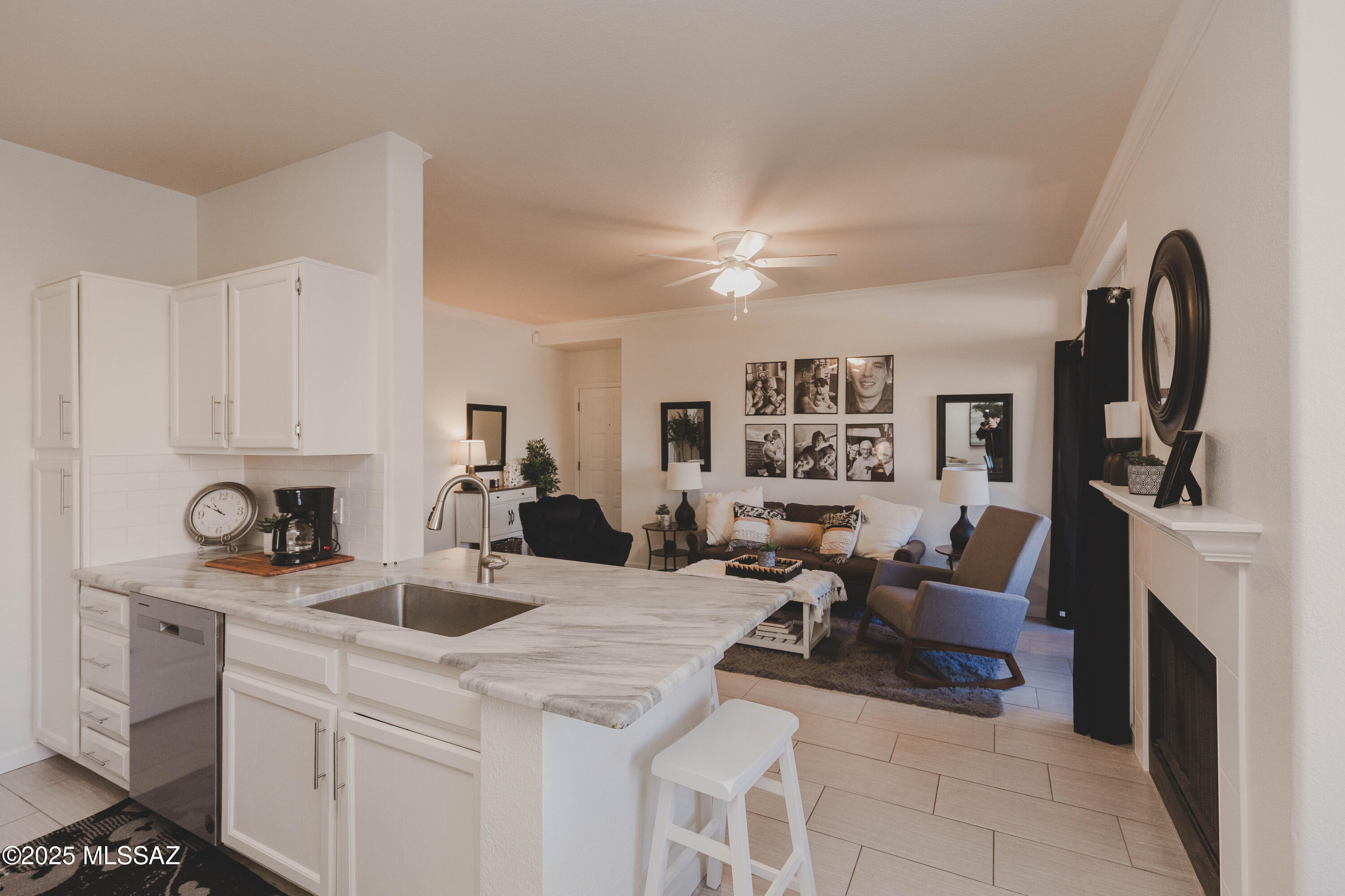 Pinnacle Canyon Condominium - Residential