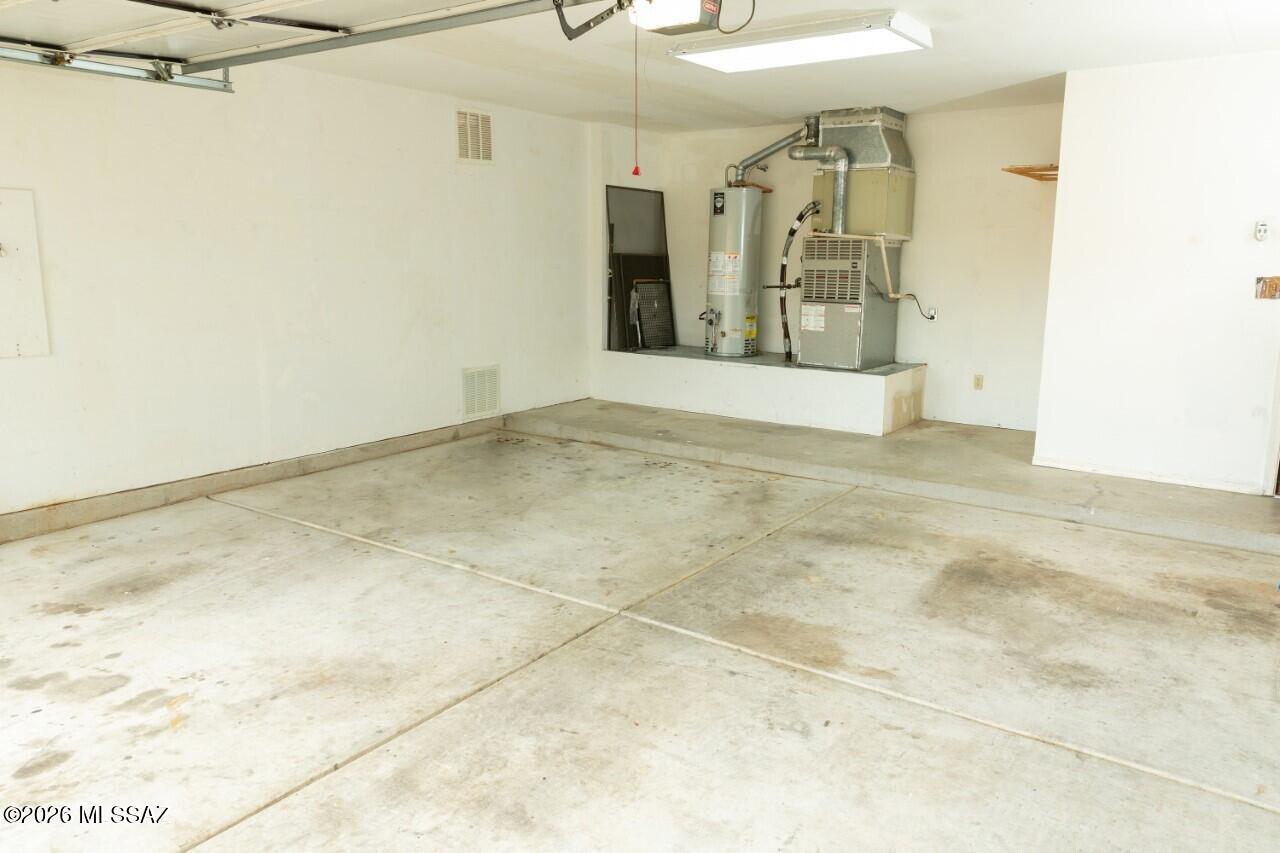 Country Club(1-221) - Residential