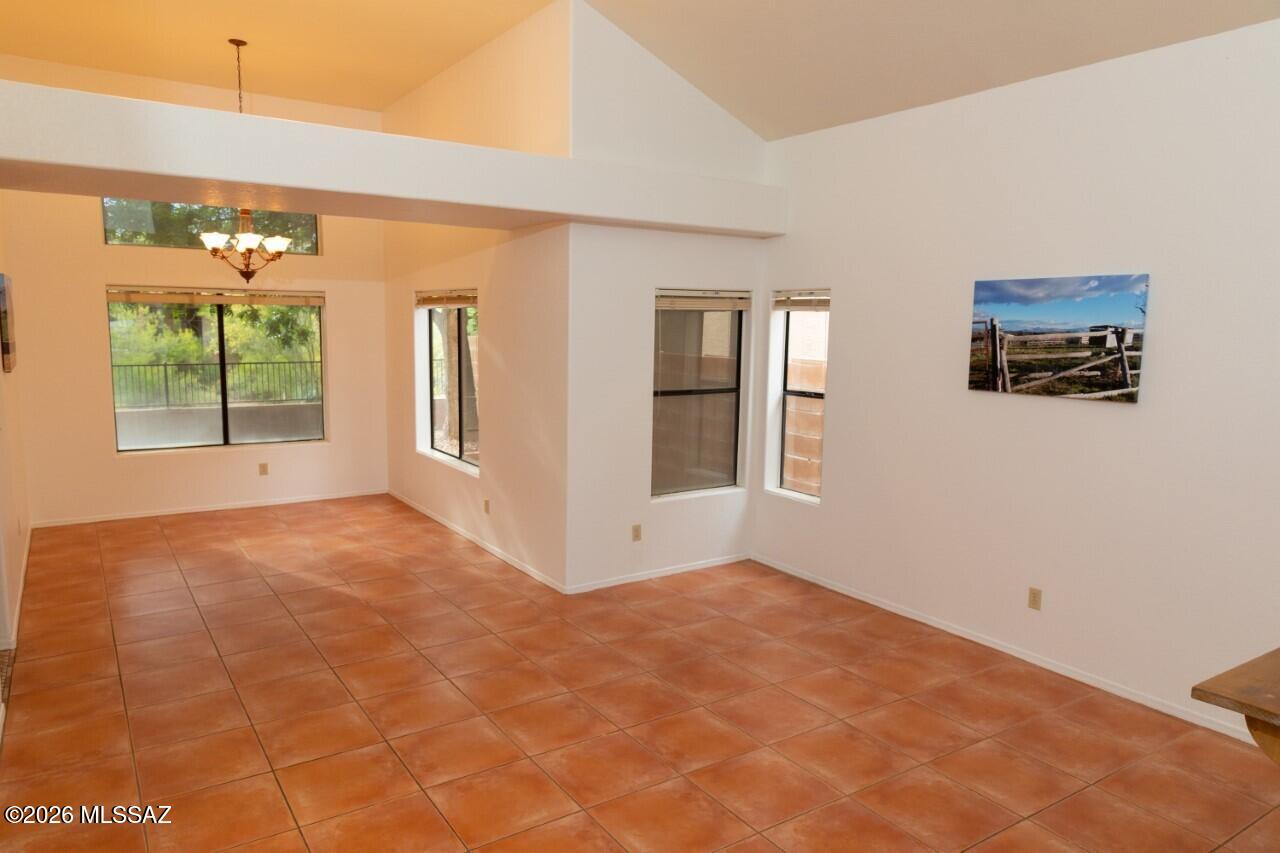 Country Club(1-221) - Residential