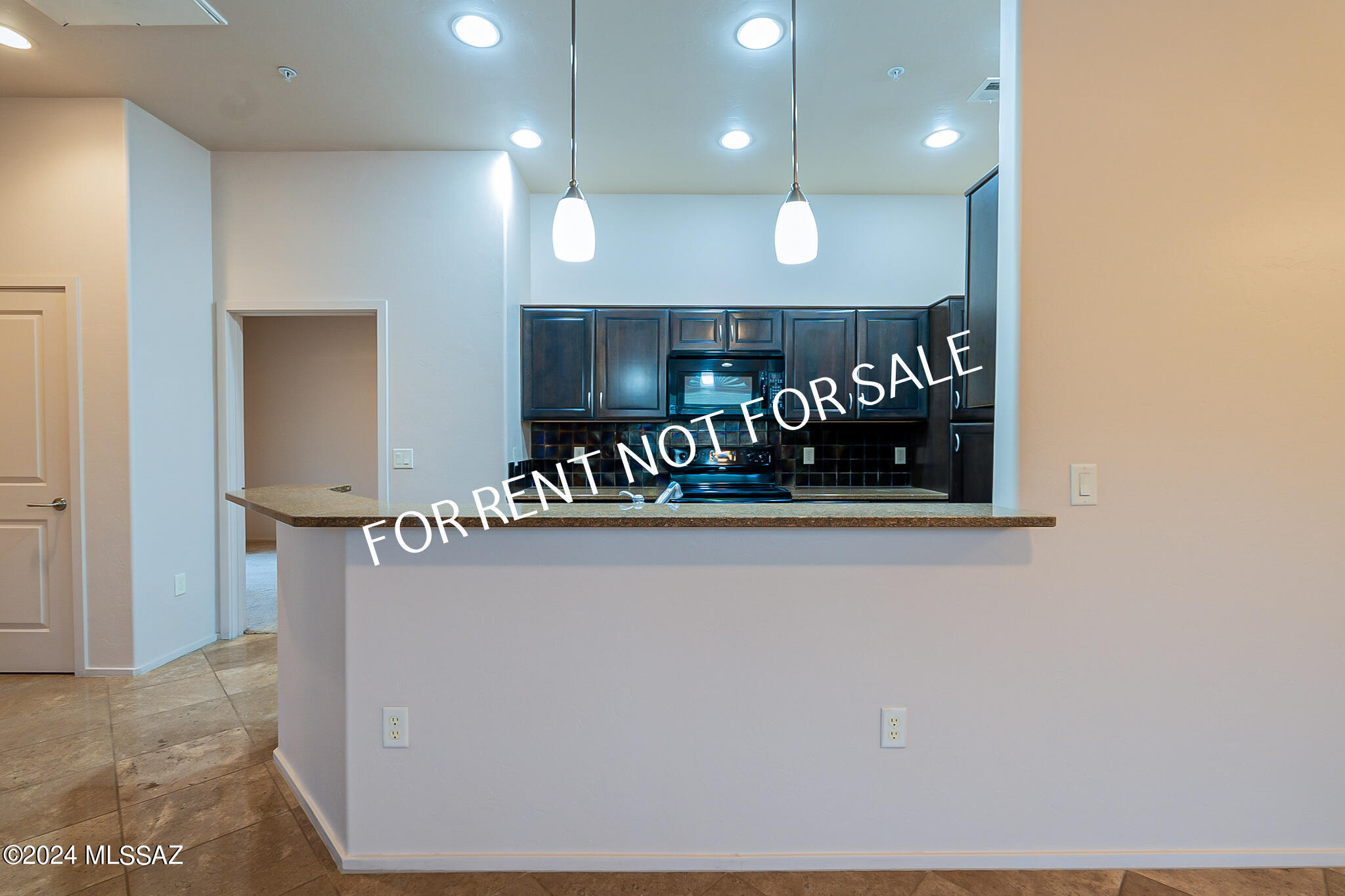 Placita Escondida Bldgs 18-20 Units 1-204 - Residential Lease