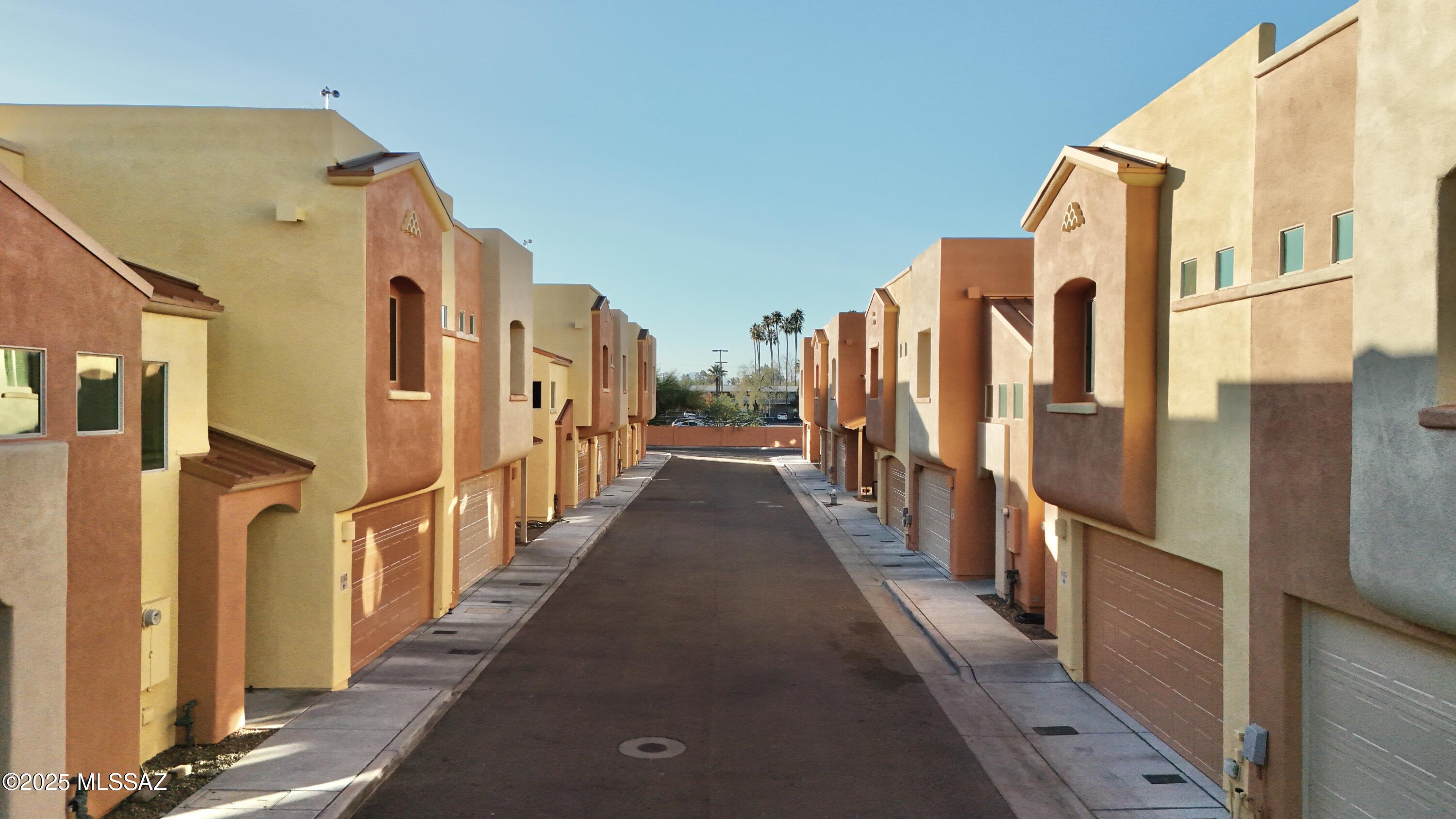 Third Street Promenade Condominium SQ20140240790 - Residential