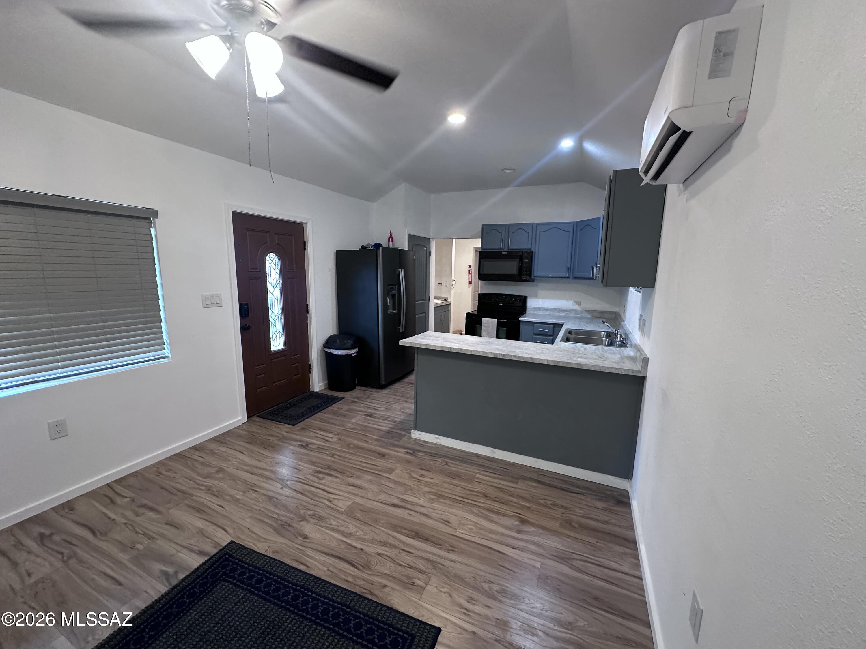 Mescal Lakes - Residential