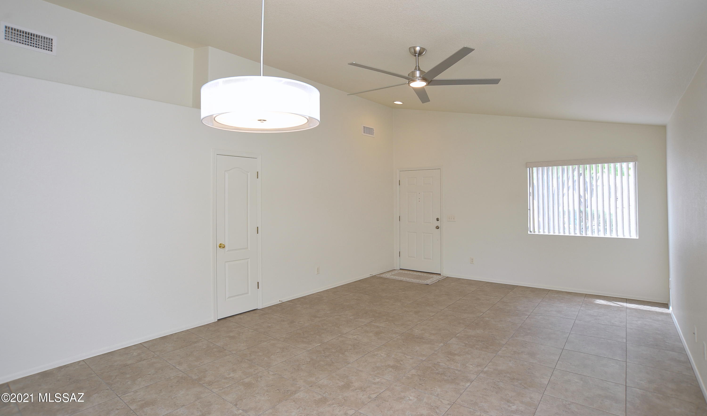 Mona Lisa Heights - Residential Lease