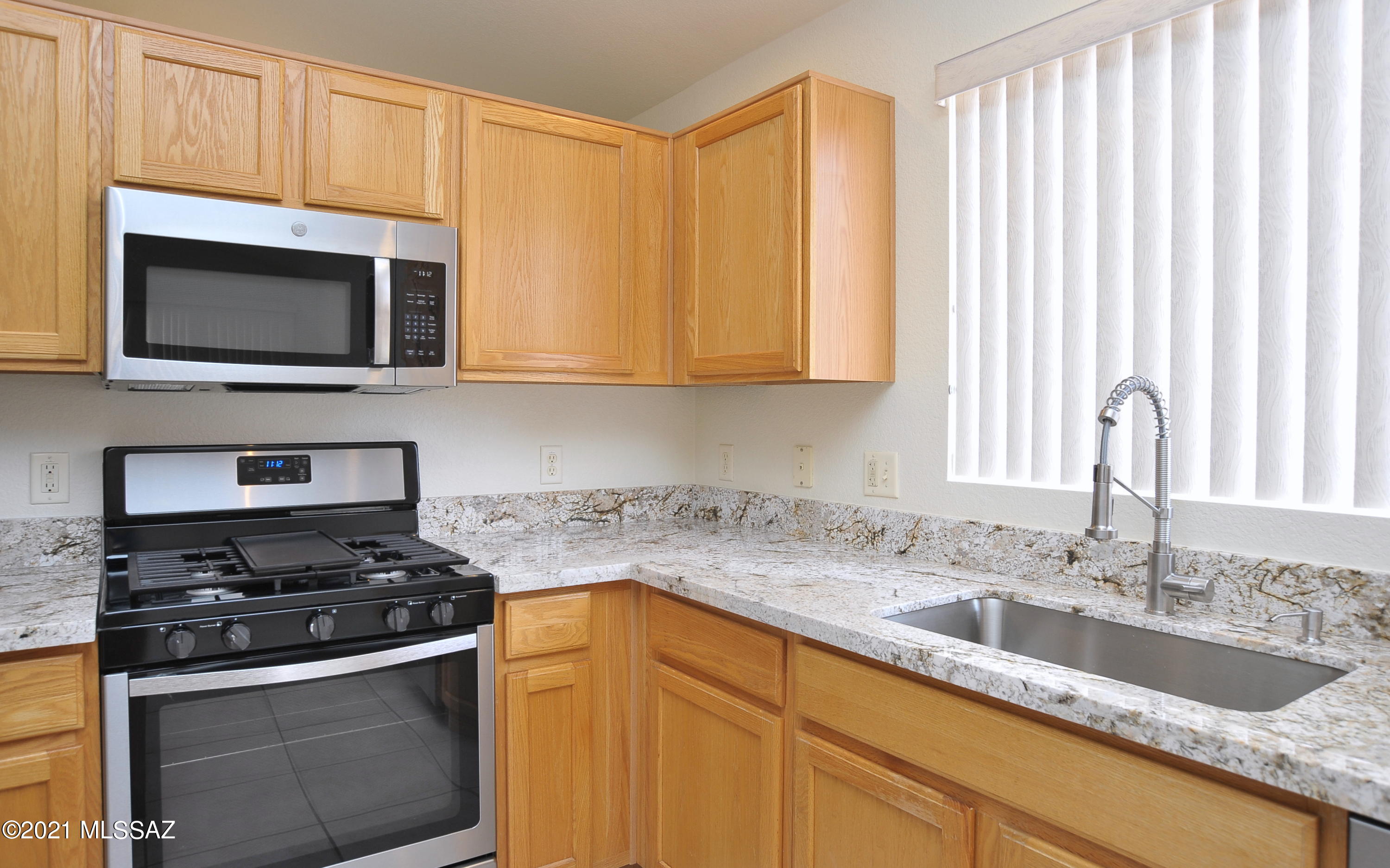 Mona Lisa Heights - Residential Lease
